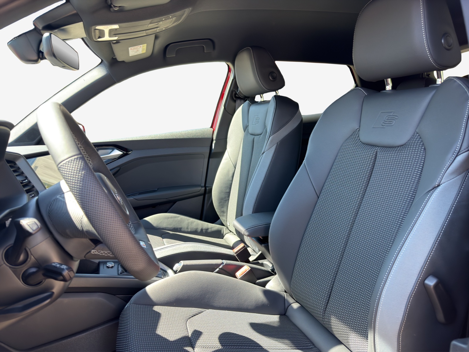 AUDI A1 Sportback 30 TFSI S Line Attraction S-tronic-image-11