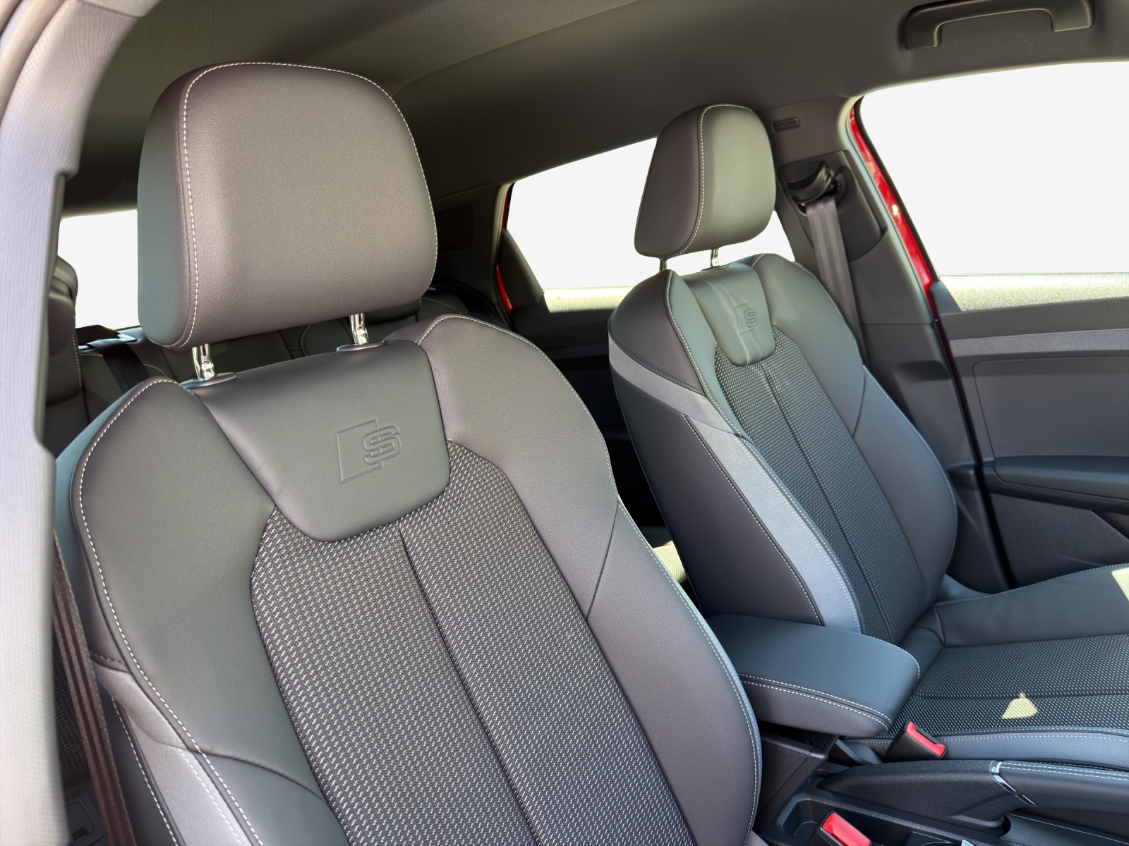 AUDI A1 Sportback 30 TFSI S Line Attraction S-tronic-image-9