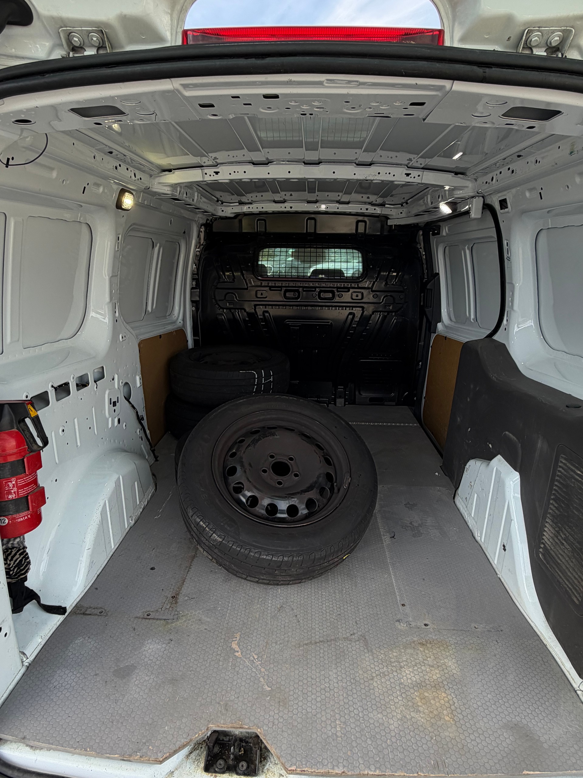 FORD Transit Connect Van T210 1.0 EcoBoost Trend-image-23