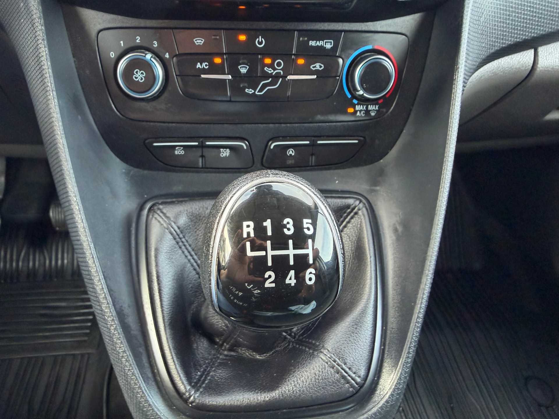 FORD Transit Connect Van T210 1.0 EcoBoost Trend-image-14
