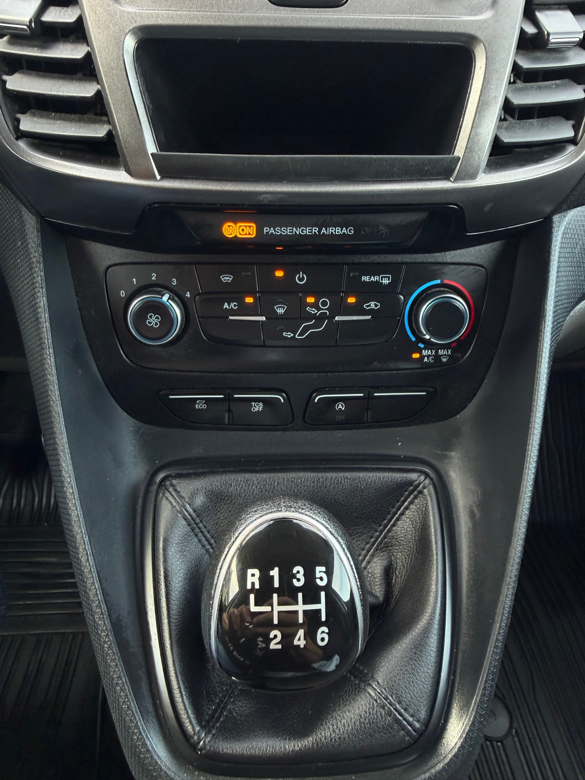FORD Transit Connect Van T210 1.0 EcoBoost Trend-image-15