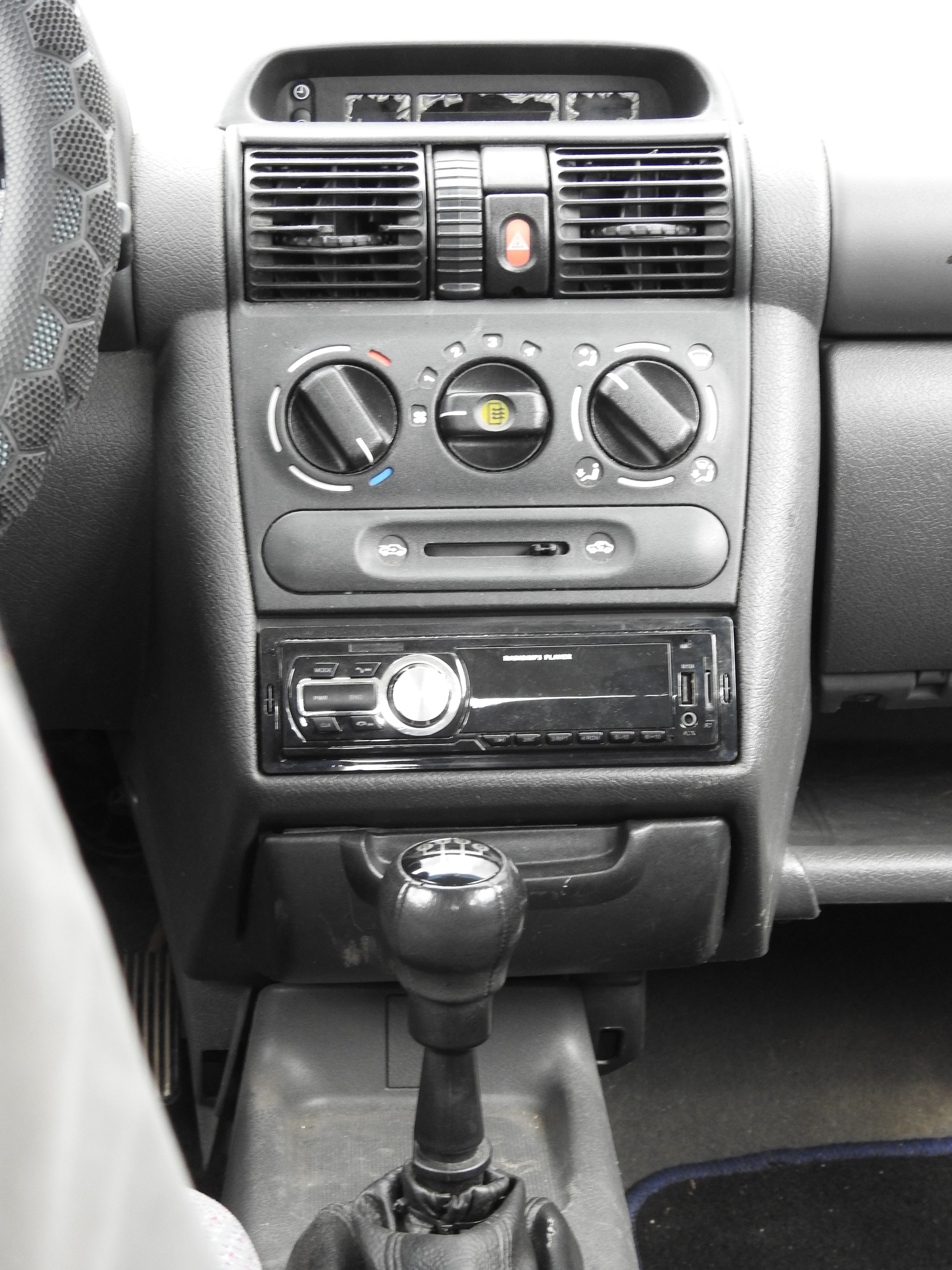OPEL Corsa 1.4 Eco-image-15