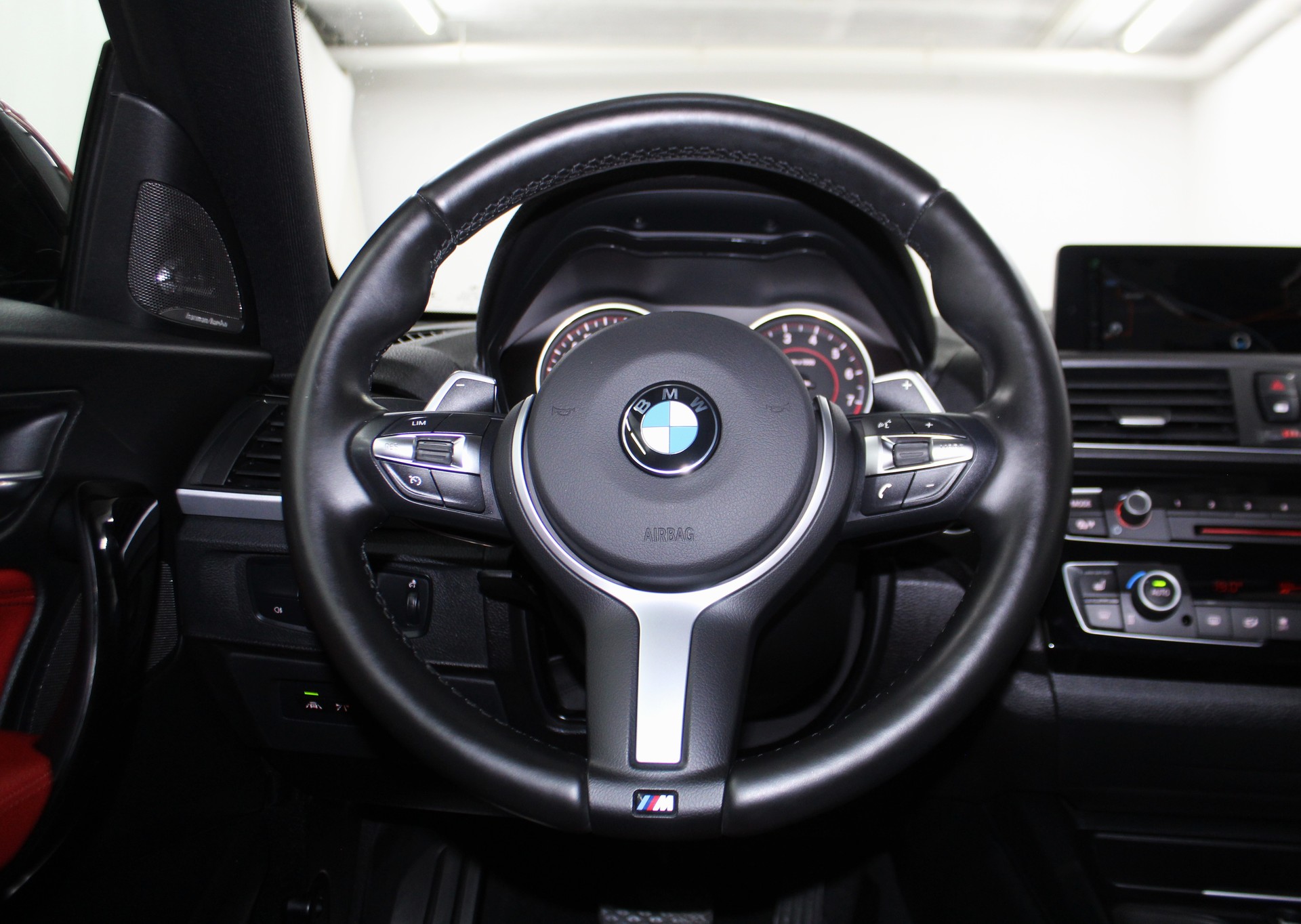 BMW M235i xDrive Steptronic M Performance Paket ohne OPF / CH-Fahrzeug-image-15