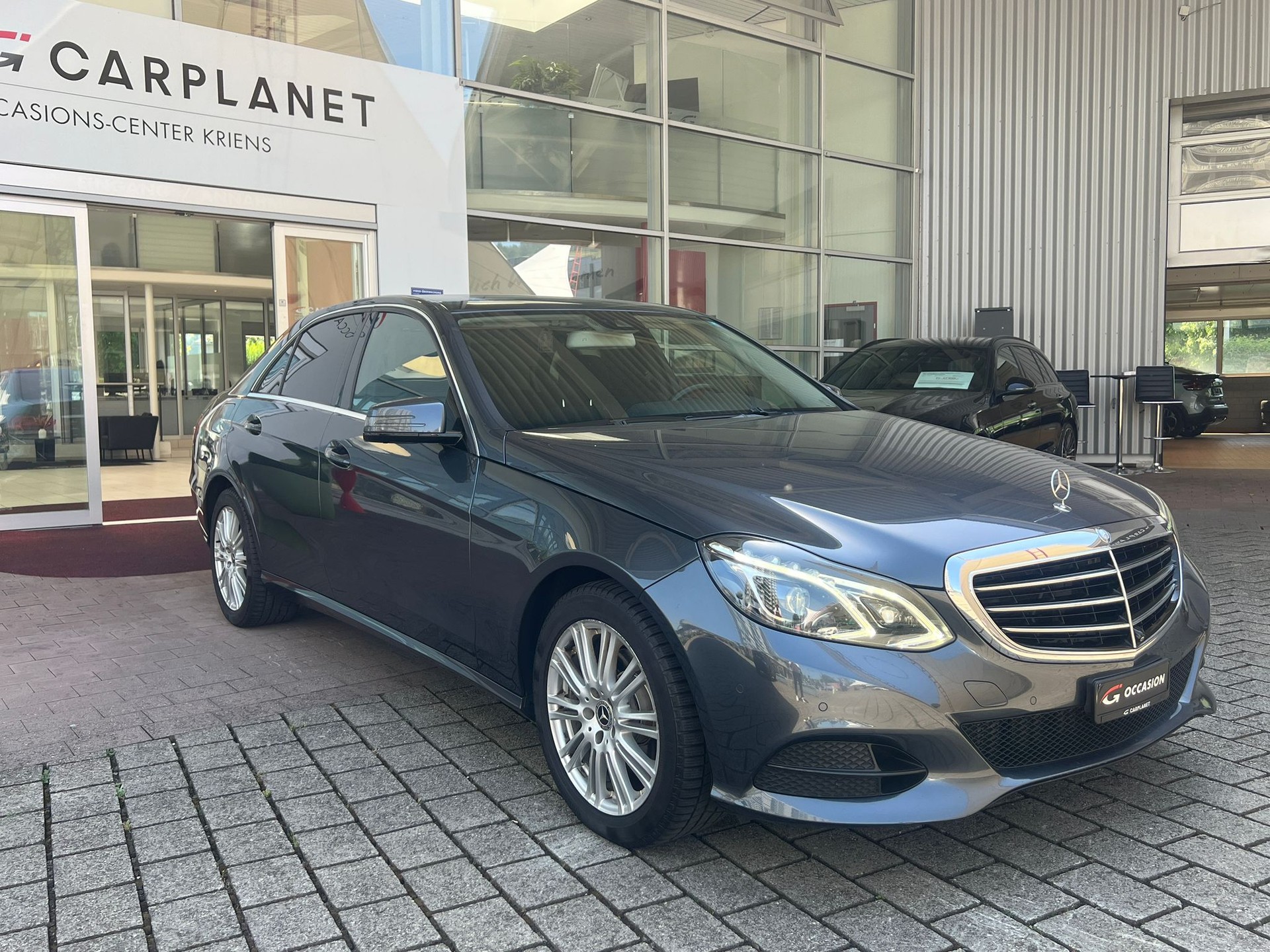 MERCEDES-BENZ E 200 7G-Tronic