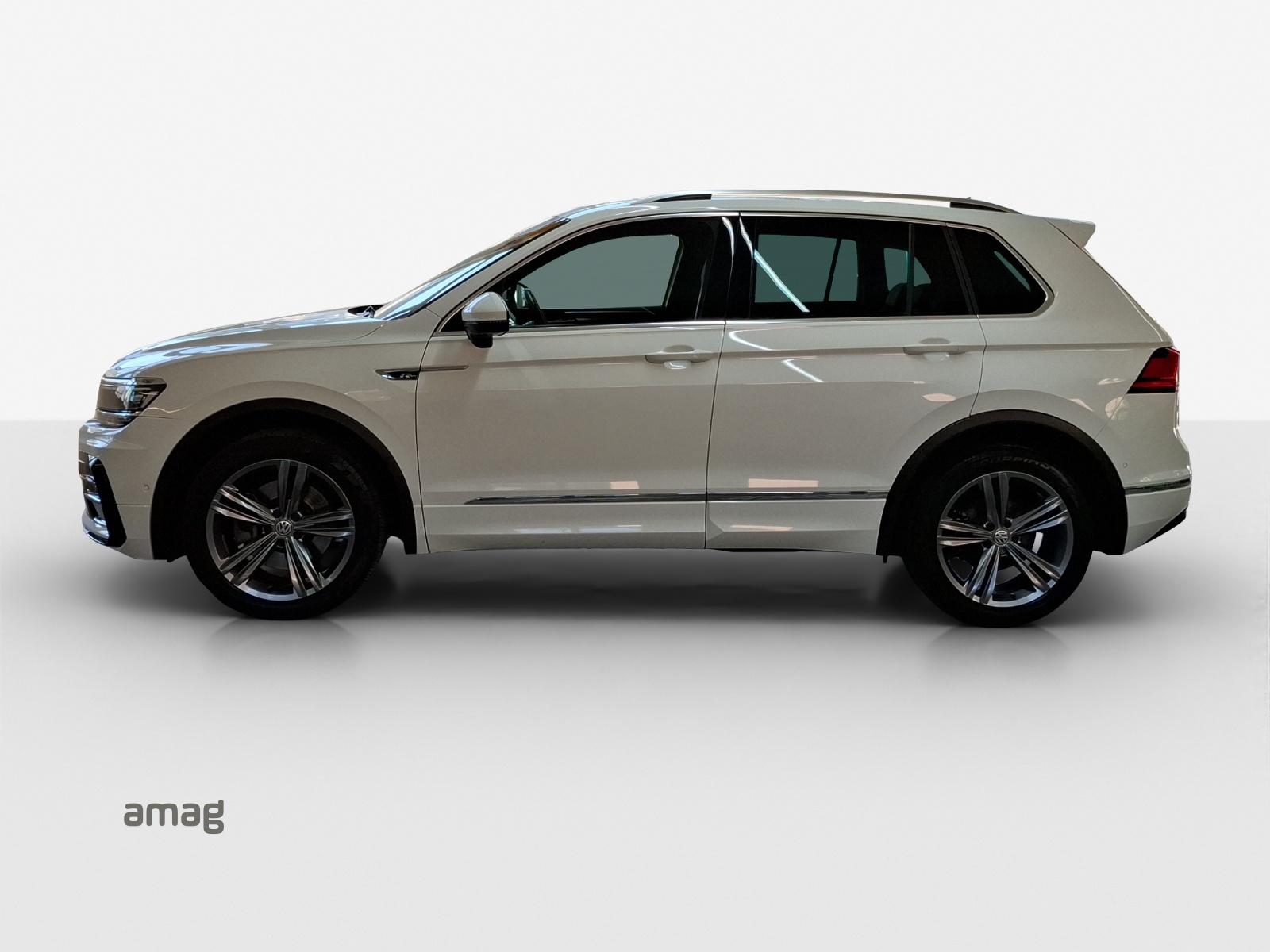 VW Tiguan 2.0TSI Highline 4Motion DSG-showroom-element-1