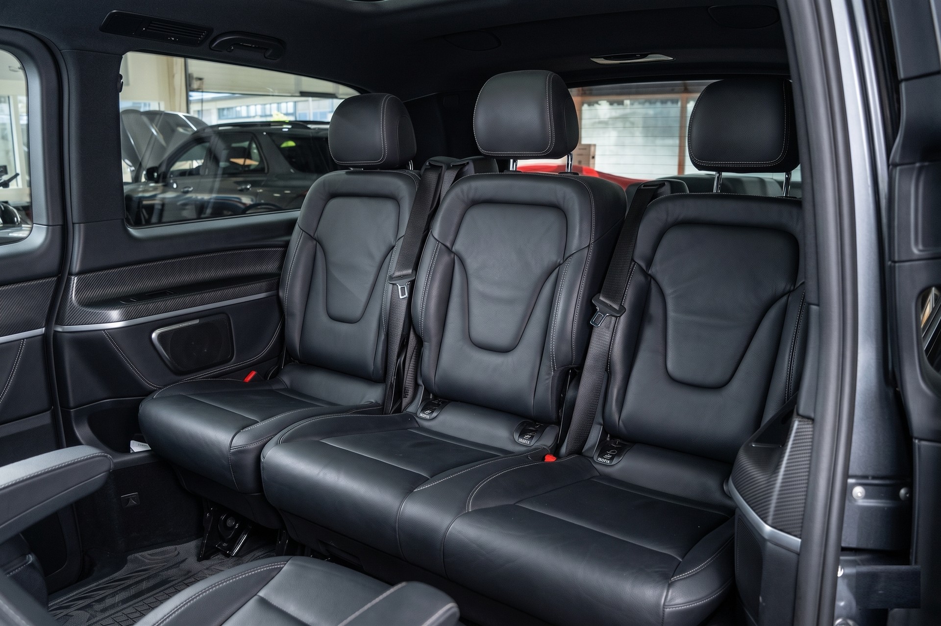 MERCEDES-BENZ V 300 D L MAG-LINE 4matic Van CH FAHRZEUG AUS 1. HAND-image-8