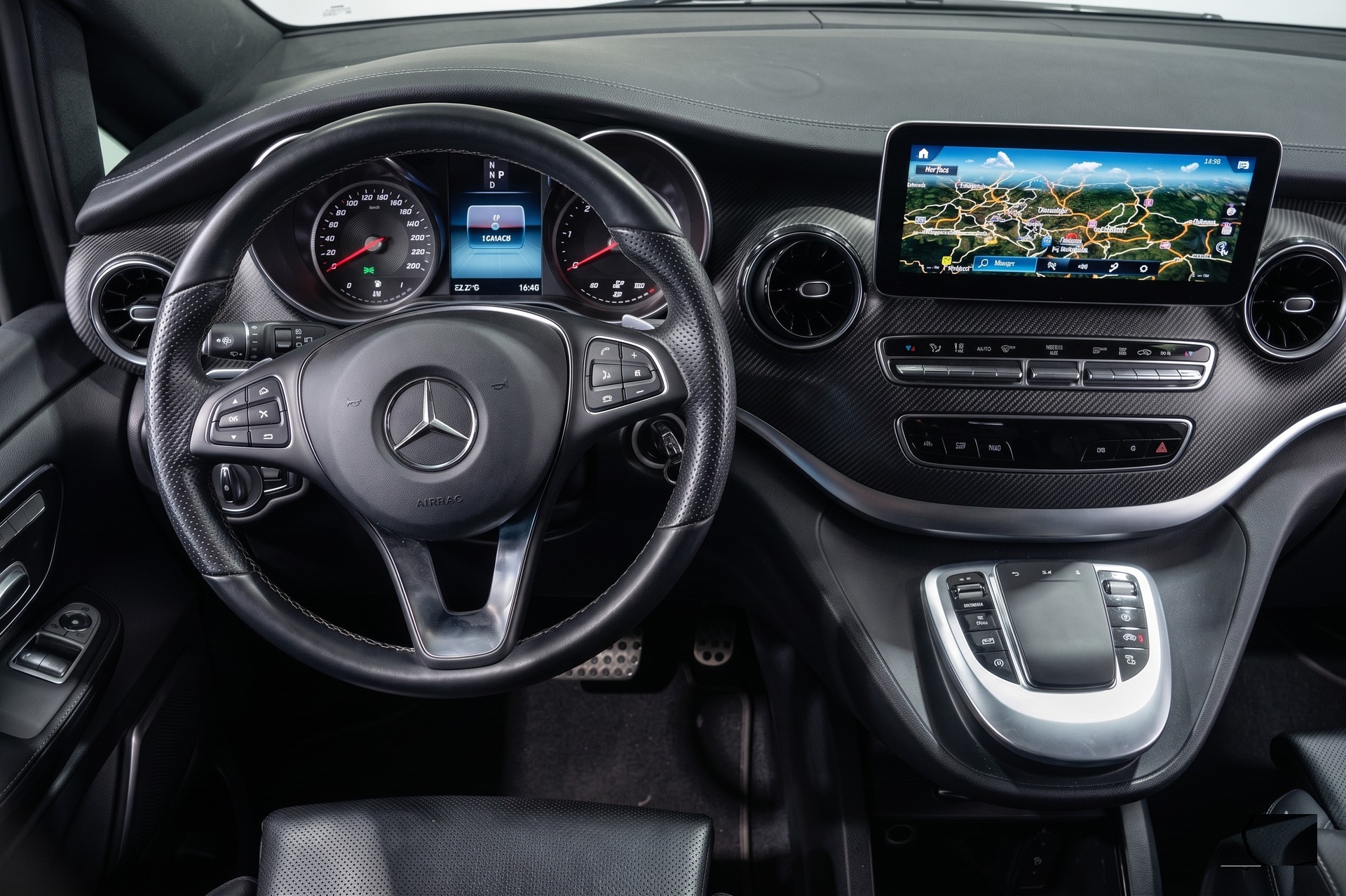 MERCEDES-BENZ V 300 D L MAG-LINE 4matic Van CH FAHRZEUG AUS 1. HAND-image-11