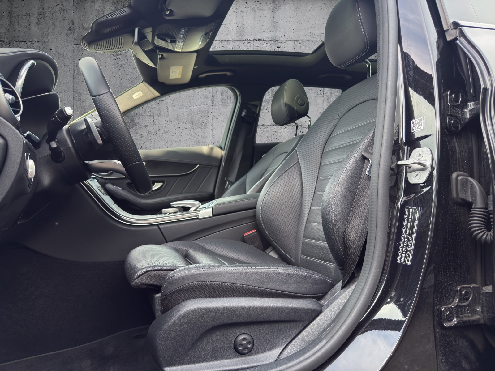 MERCEDES-BENZ C 300 d AMG Line 4Matic 9G-Tronic 245PS-image-8
