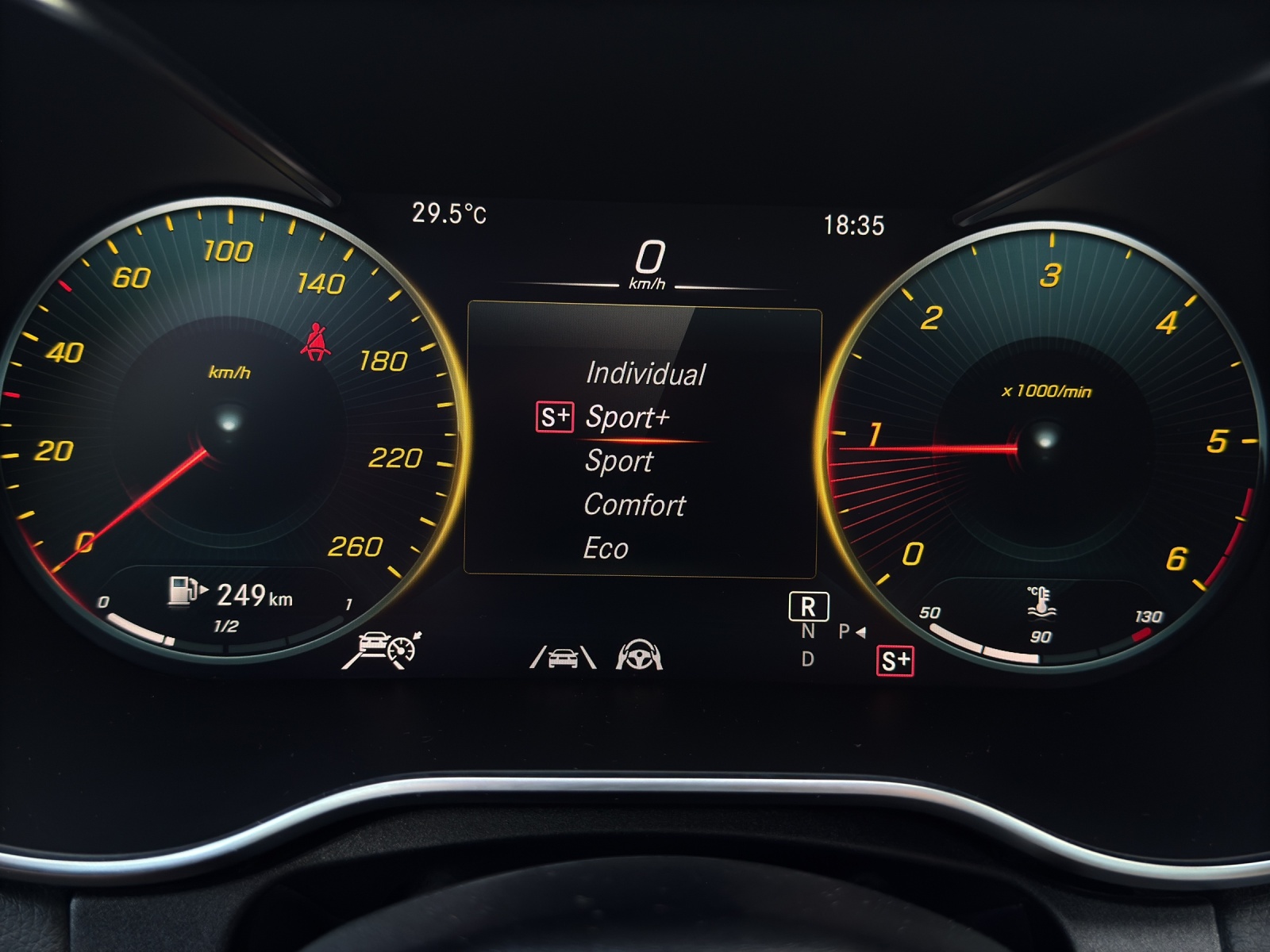 MERCEDES-BENZ C 300 d AMG Line 4Matic 9G-Tronic 245PS-image-30