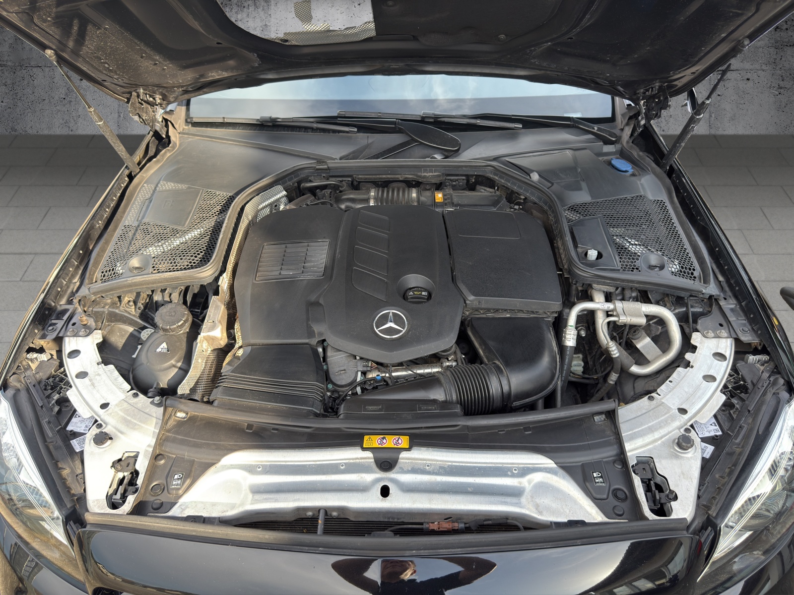 MERCEDES-BENZ C 300 d AMG Line 4Matic 9G-Tronic 245PS-image-19