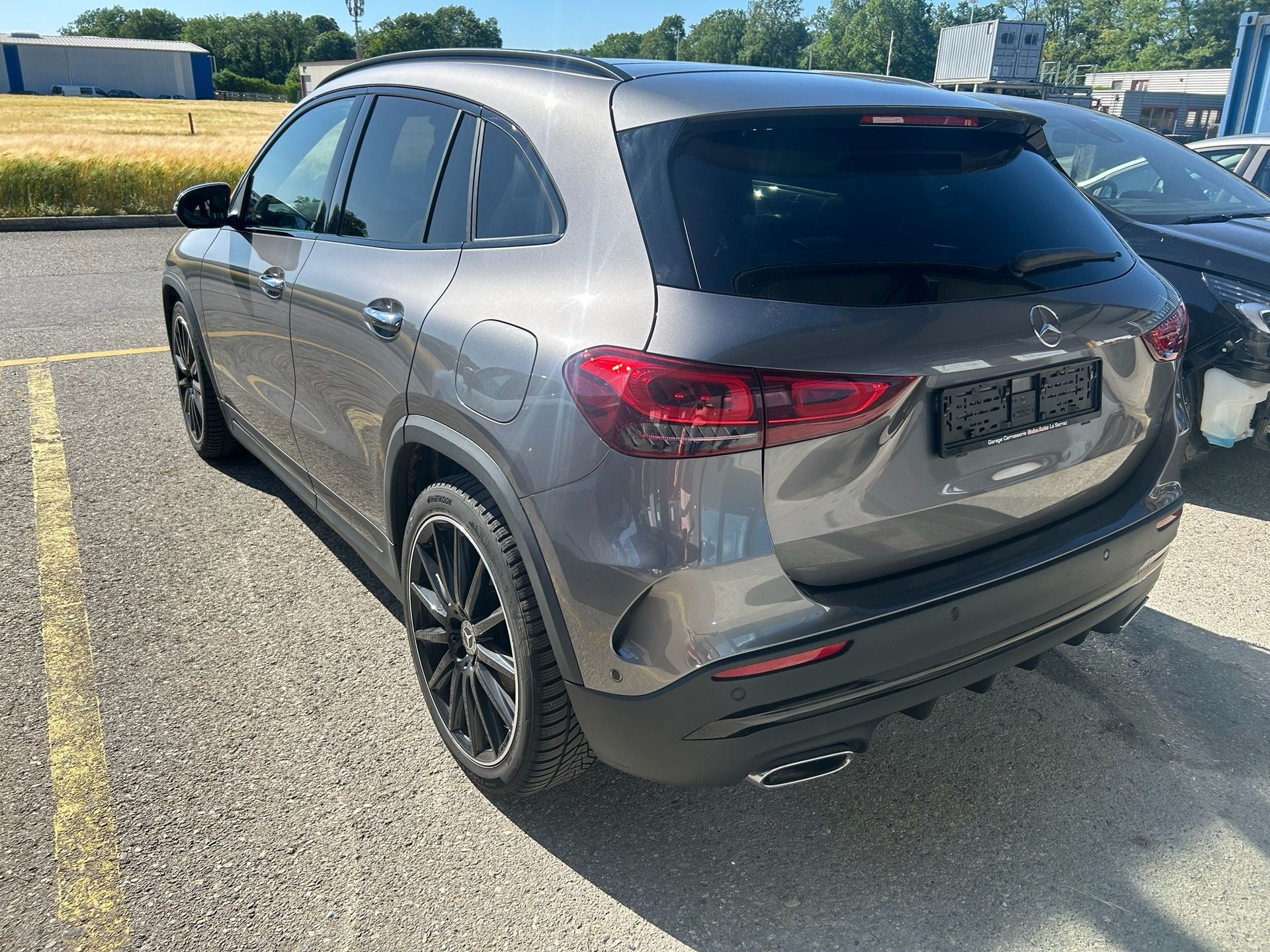 MERCEDES-BENZ GLA 200 4Matic AMG Line 8G-DCT-showroom-element-3