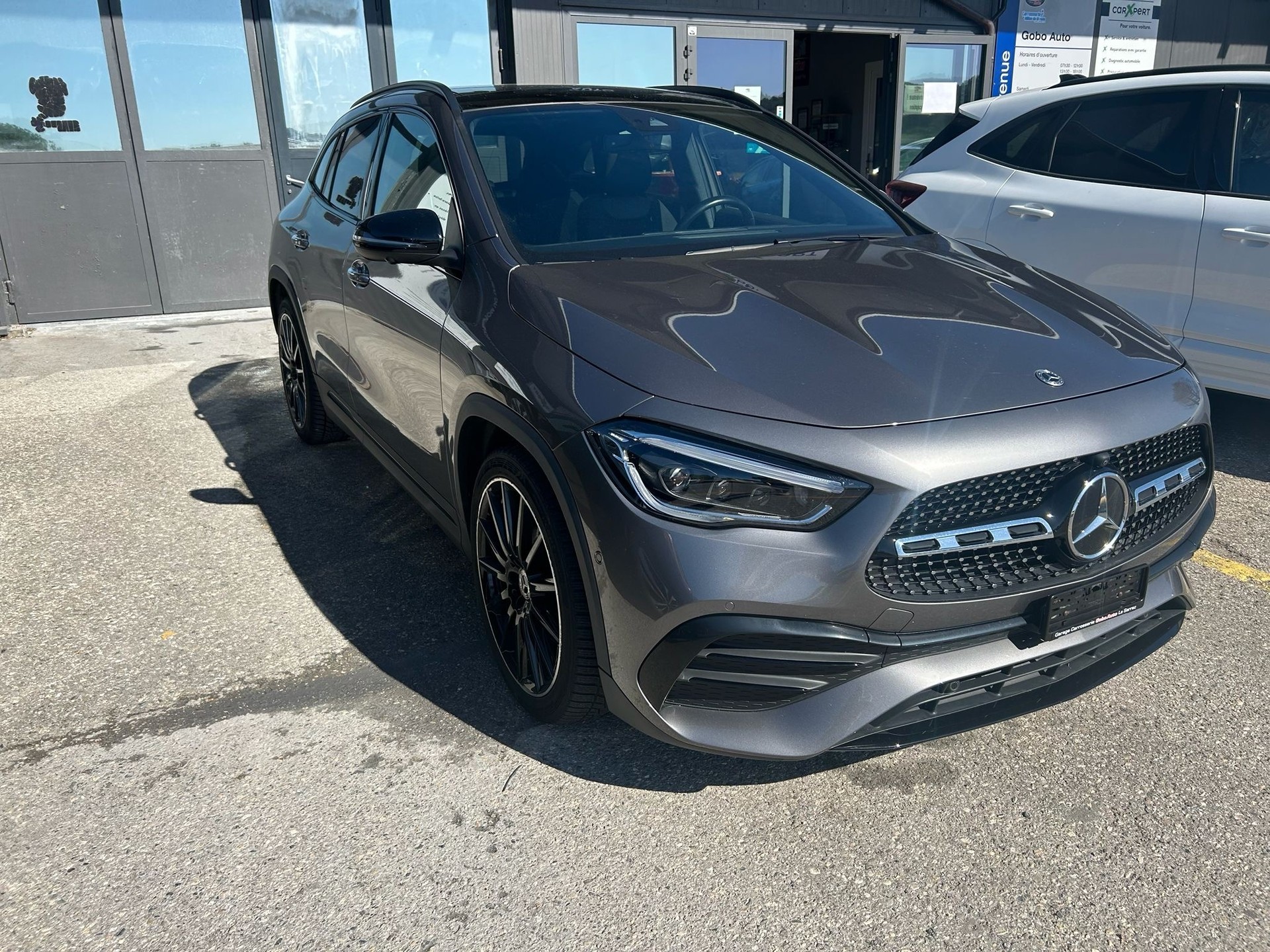 MERCEDES-BENZ GLA 200 4Matic AMG Line 8G-DCT
