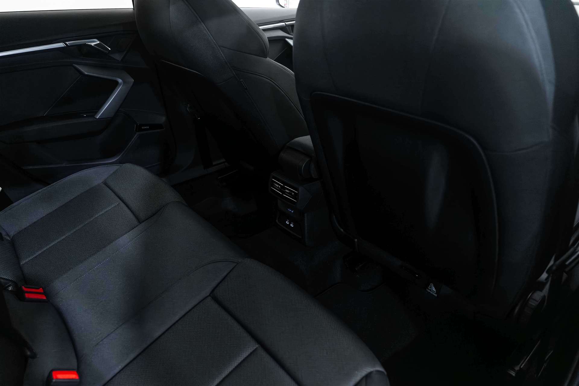 AUDI A3 Sportback 40 TFSi quattro S Line S-Tronic Automat-image-13