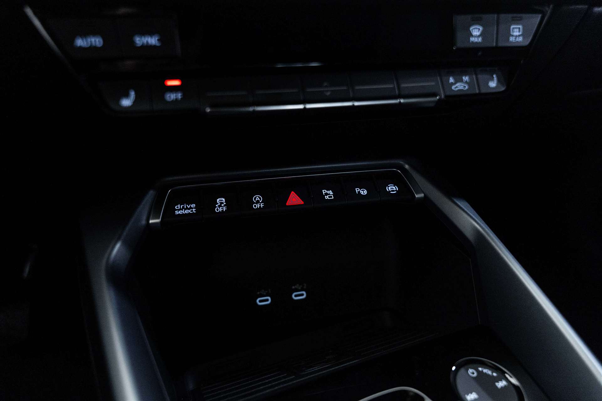 AUDI A3 Sportback 40 TFSi quattro S Line S-Tronic Automat-image-30