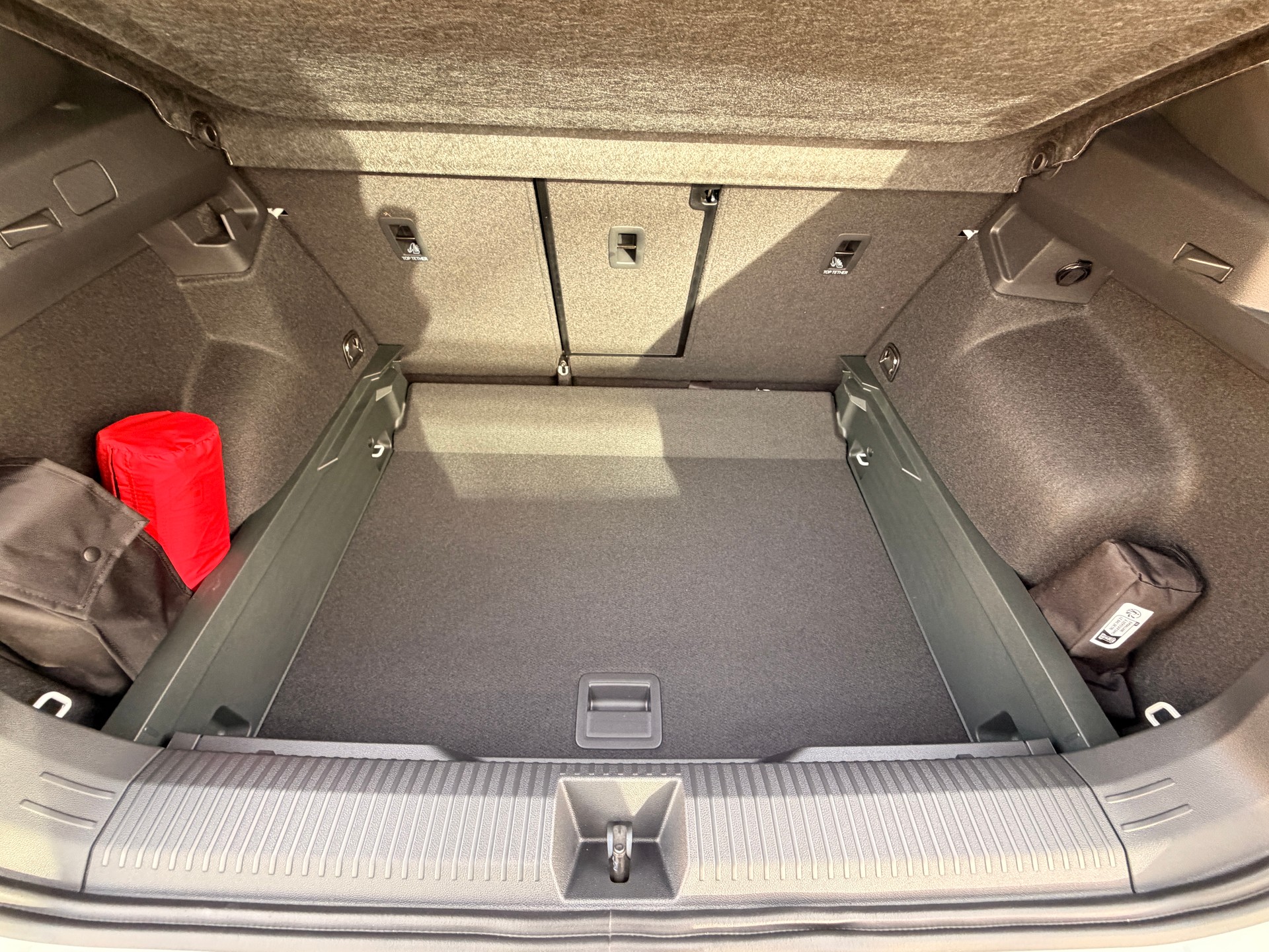 VW T-Roc 1.5 eTSI mHEV R-Line DSG-image-26