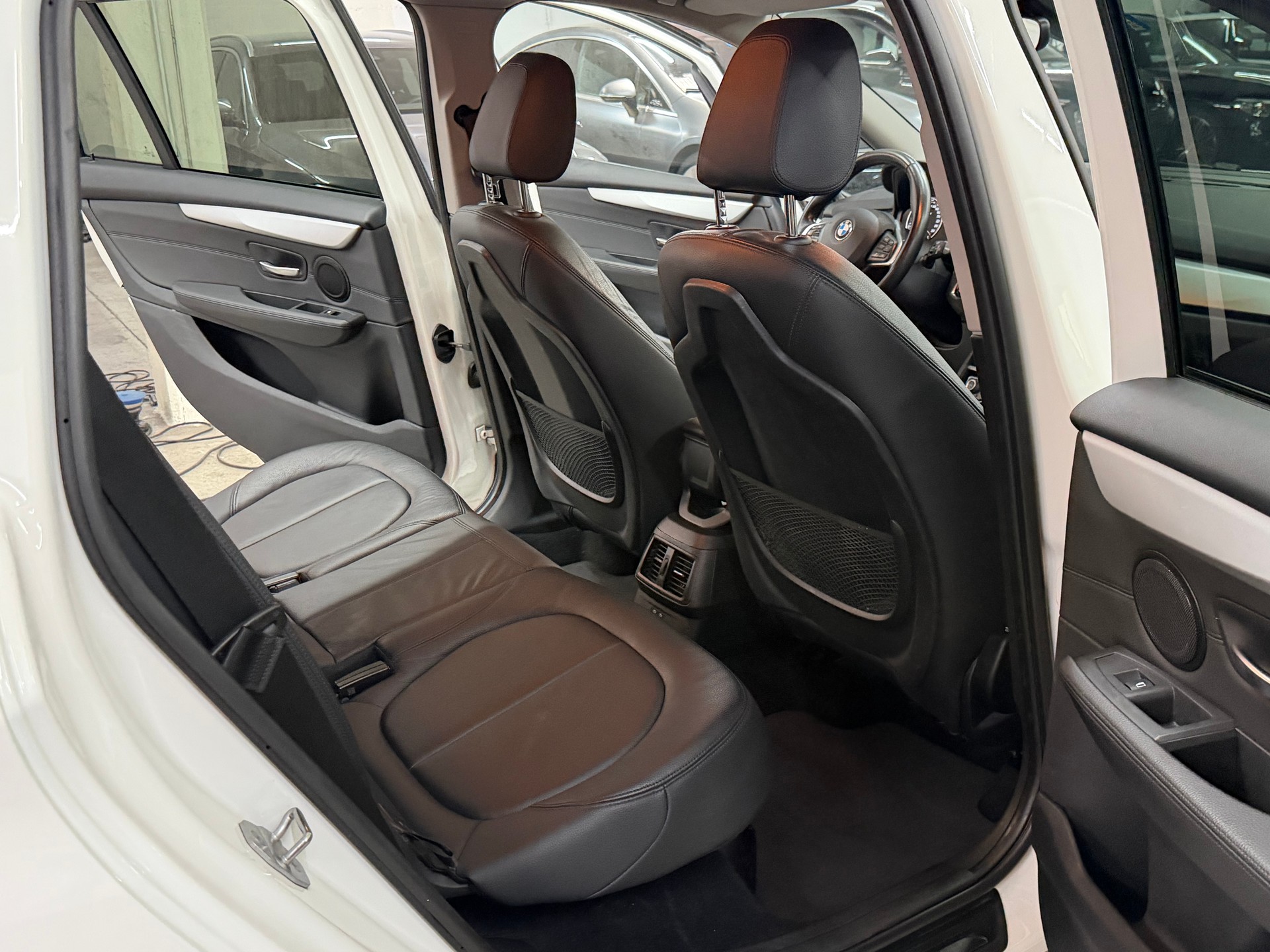 BMW 220d xDrive Gran Tourer Steptronic-image-13