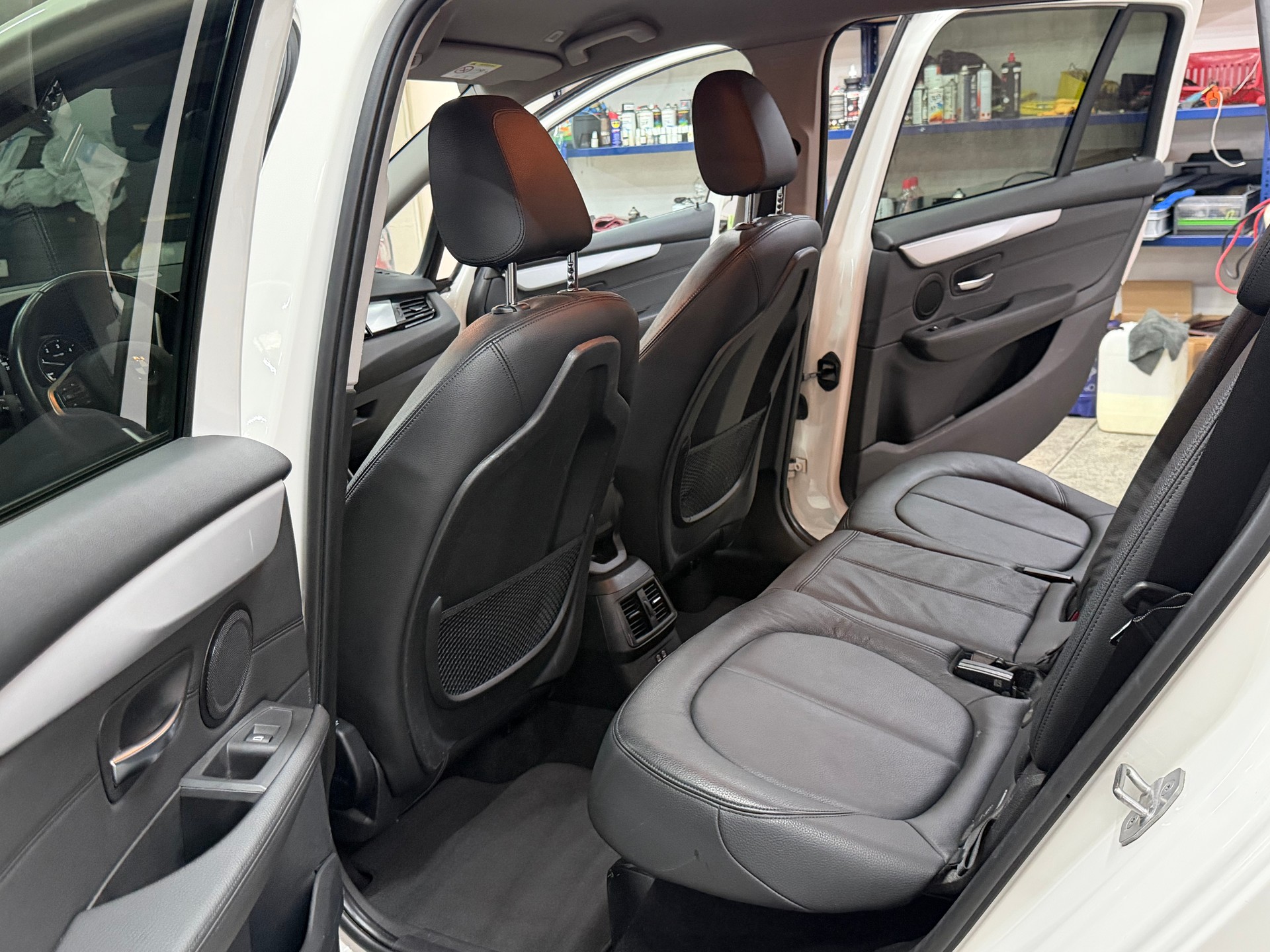 BMW 220d xDrive Gran Tourer Steptronic-image-10