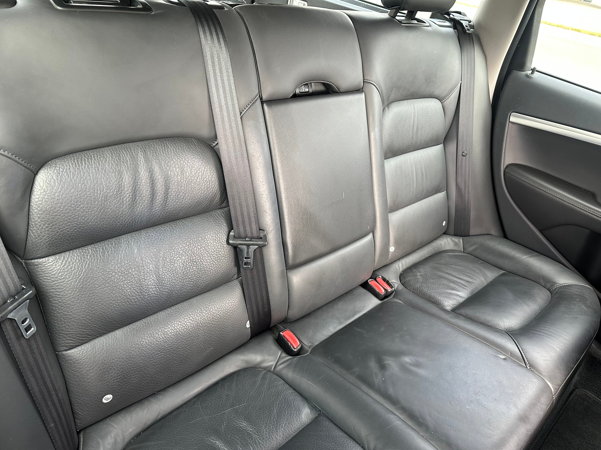 VOLVO V70 D5 AWD Summum Geartronic-image-6