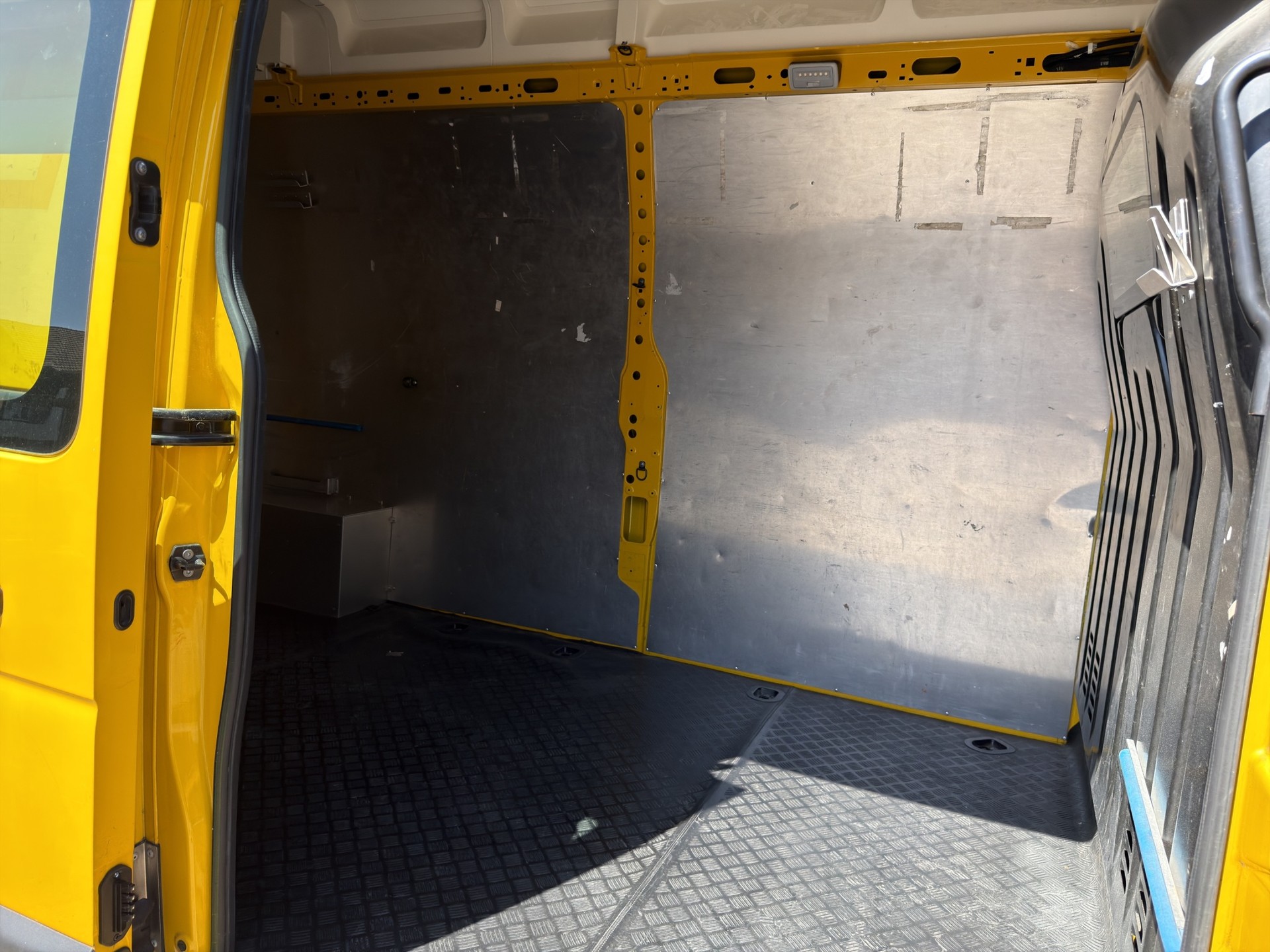 RENAULT Master T35 2.3dCi 135 L3H3-image-8