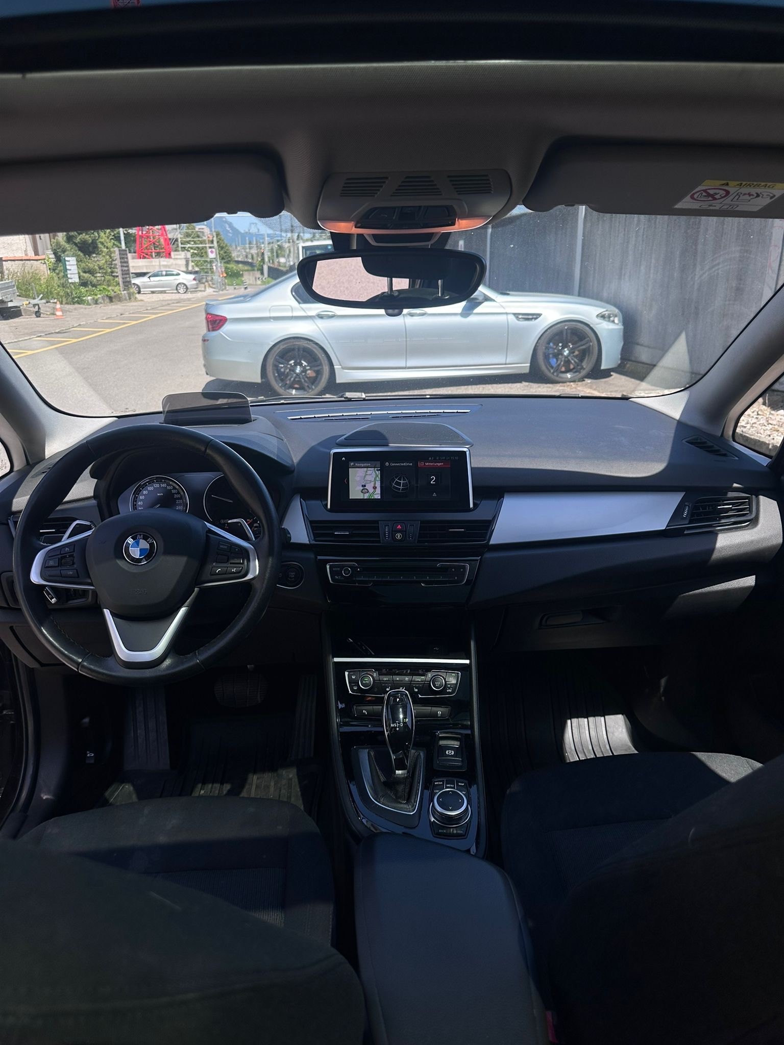 BMW 218d xDrive-image-2