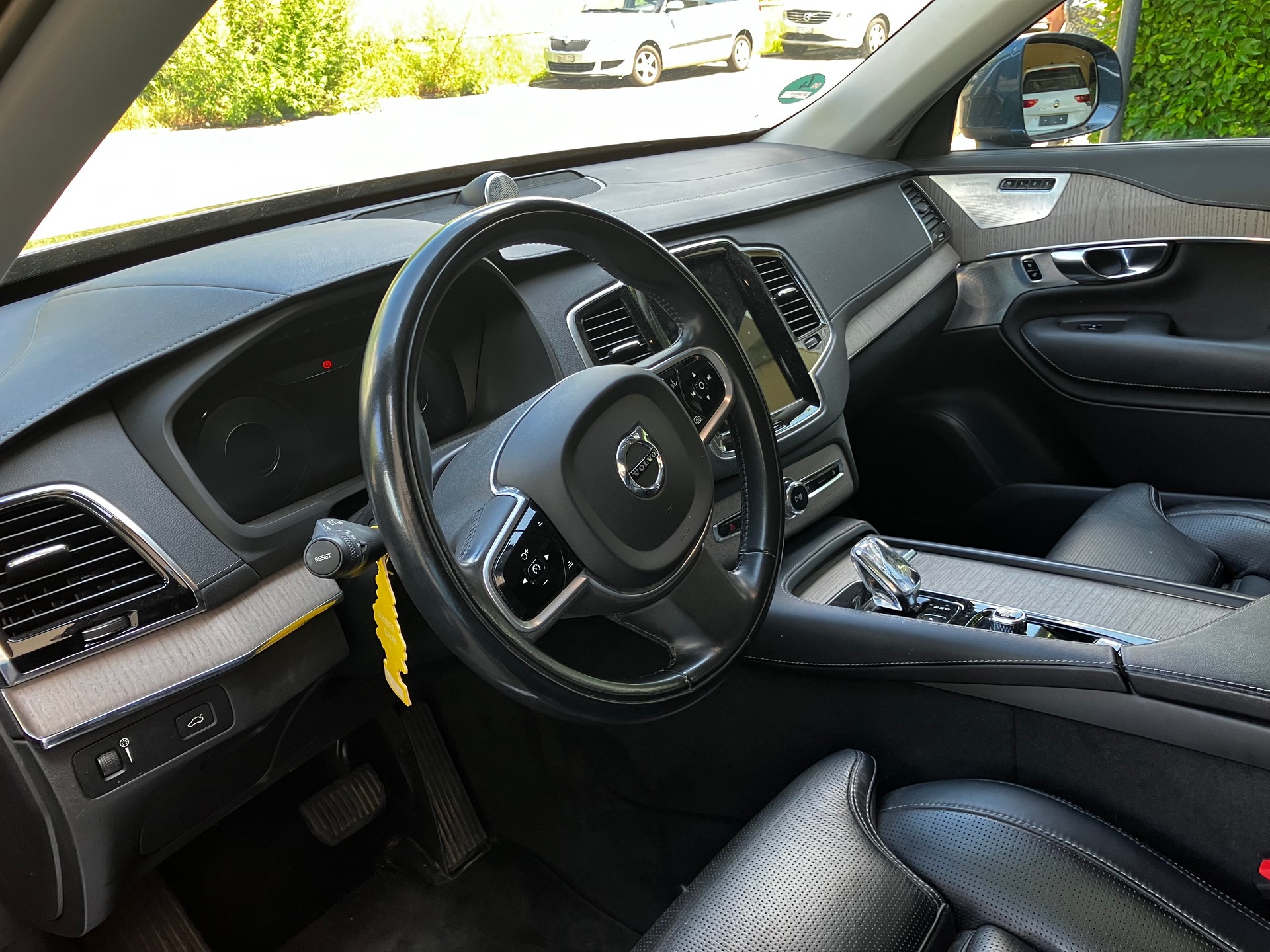 VOLVO XC90 B6 Benzin Mild Hybrid AWD Inscription Geartronic-image-6