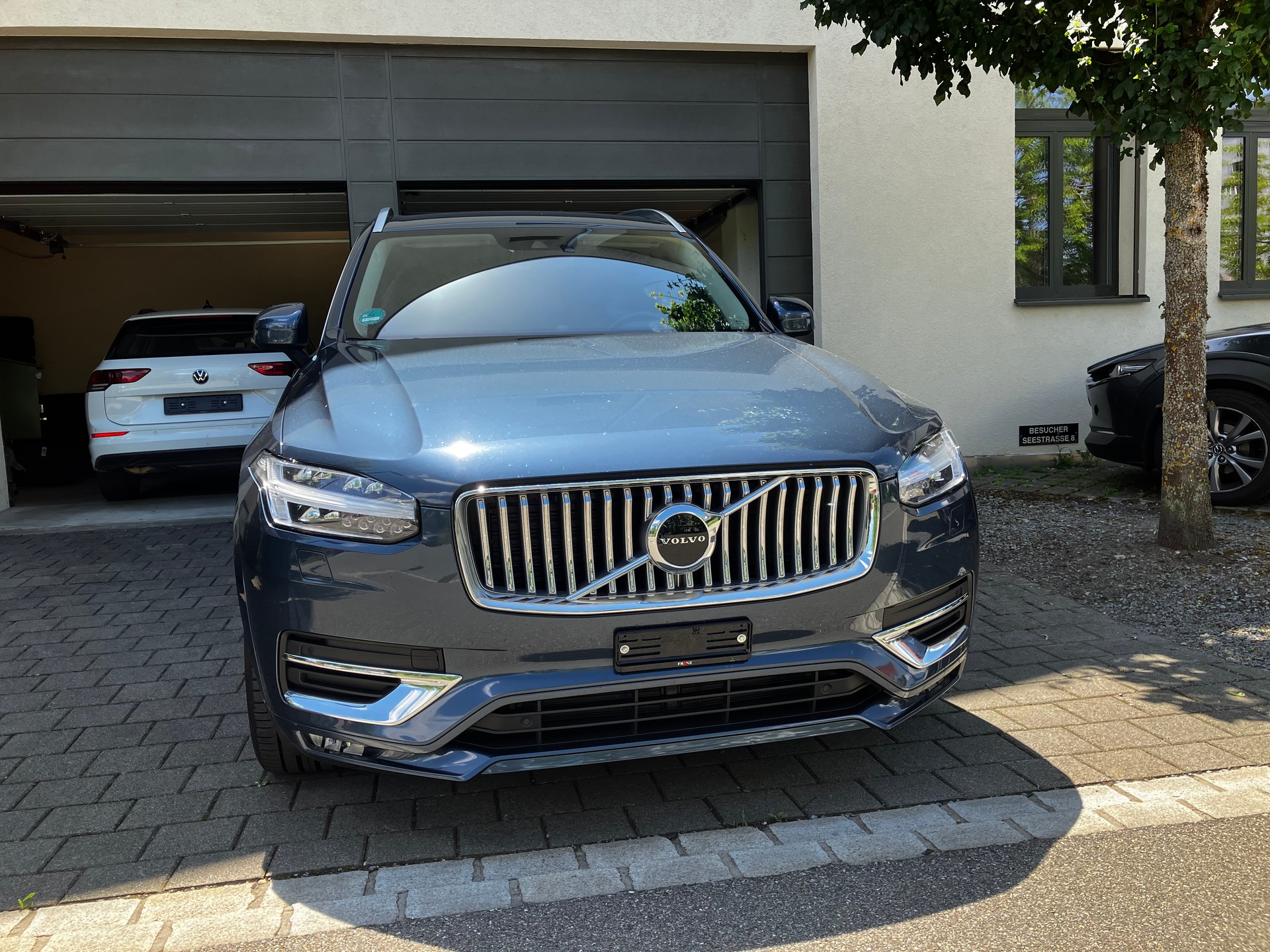 VOLVO XC90 B6 Benzin Mild Hybrid AWD Inscription Geartronic-image-1