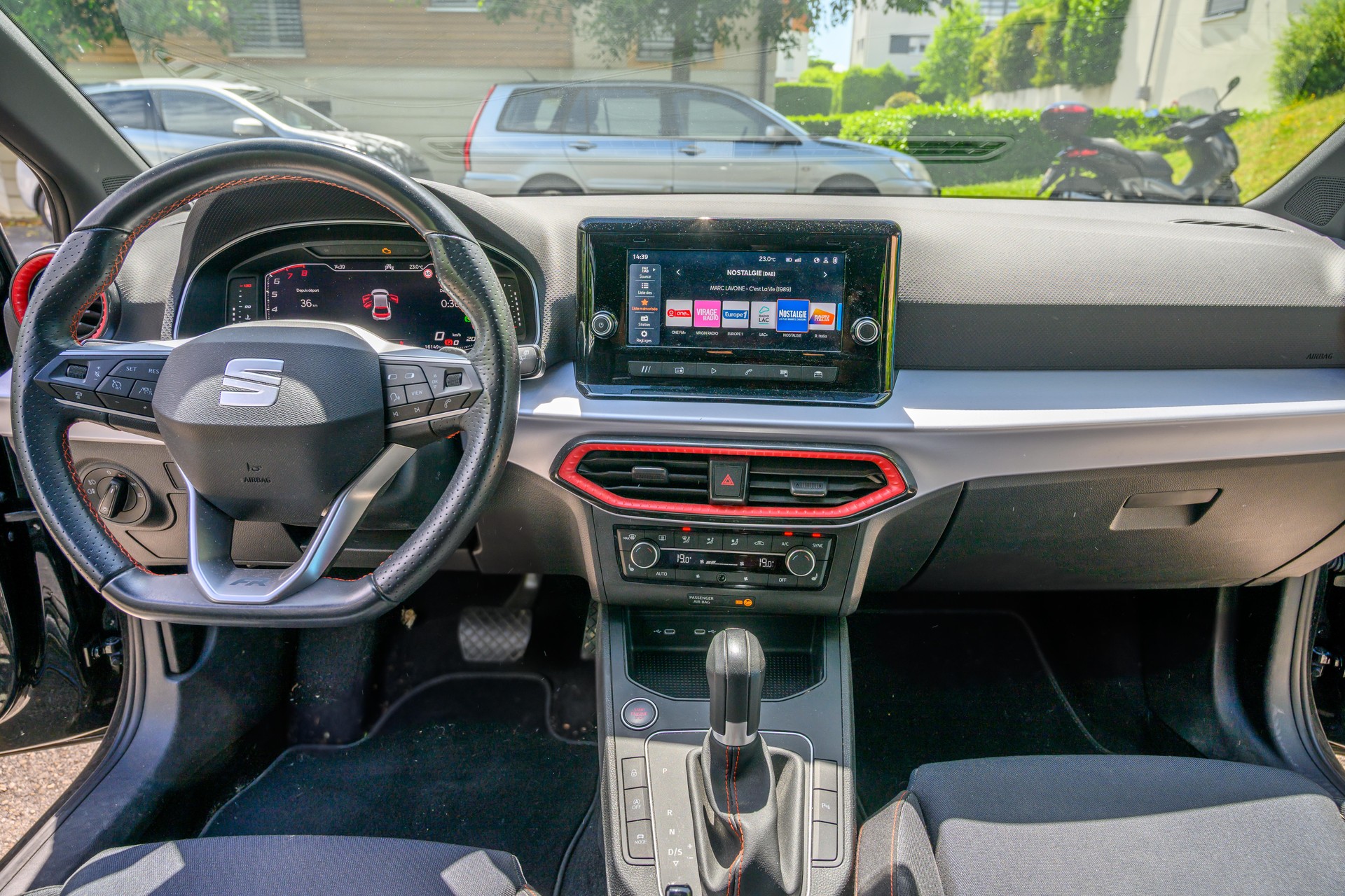SEAT 1.0 TSI 115 Move FR DSG-image-2