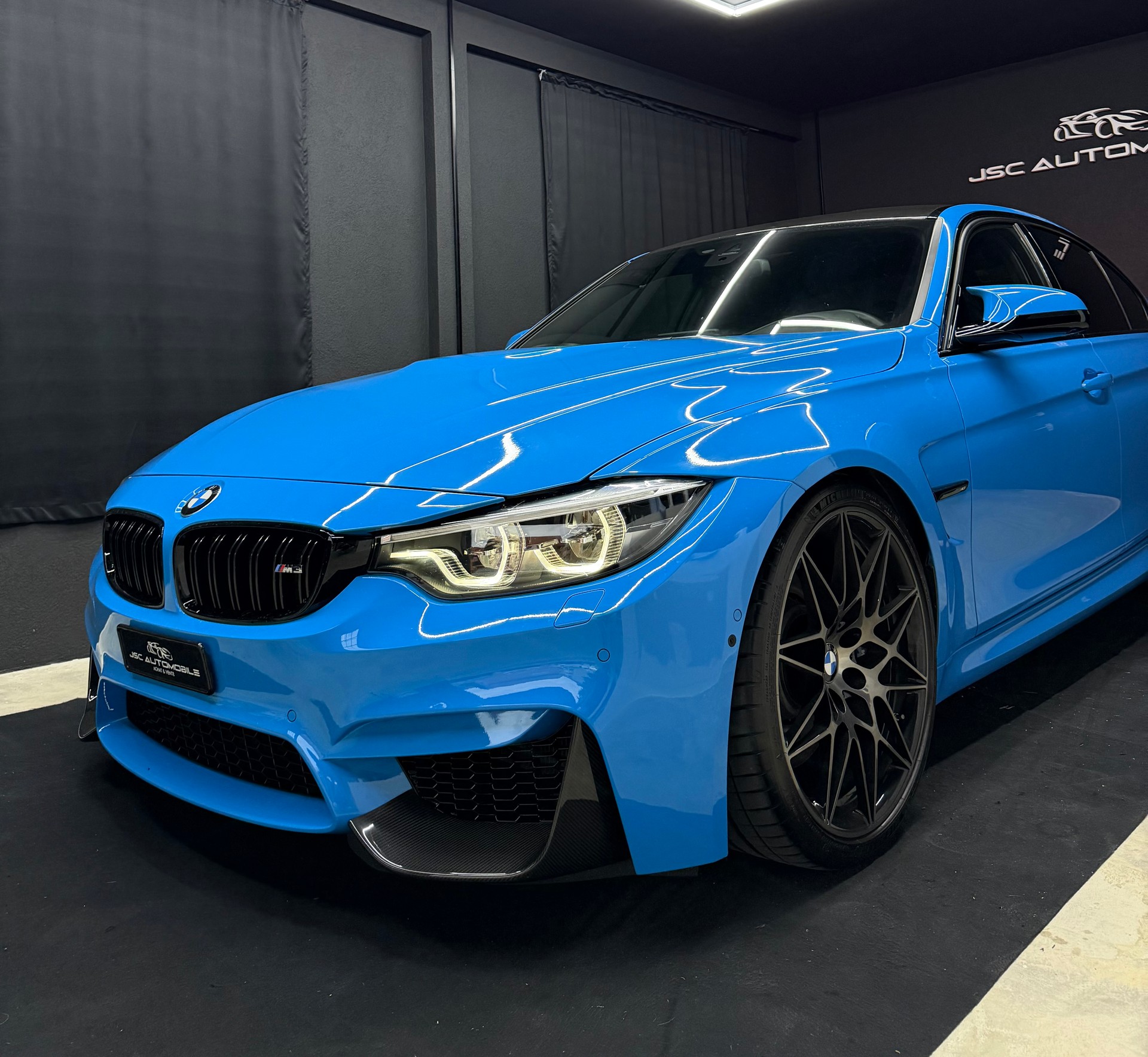 BMW M3 Competition Mexico Blue 1/35-image-2