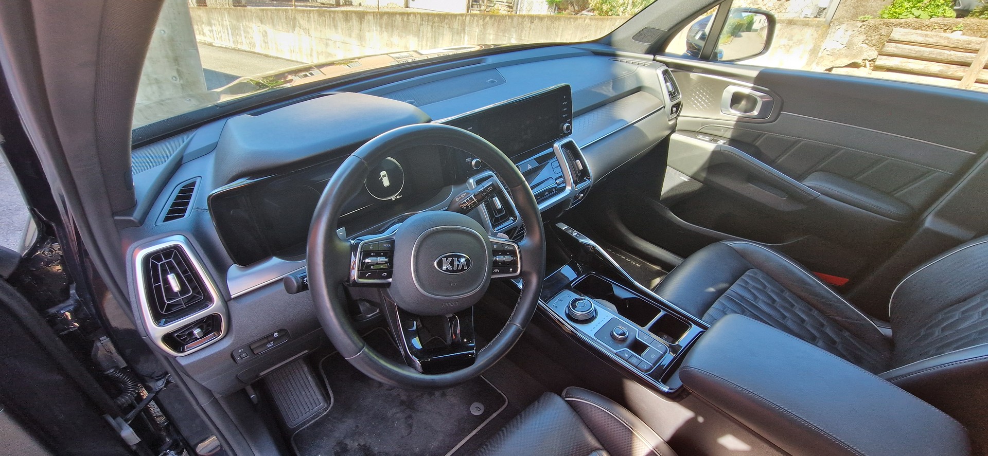 KIA 1.6 T-GDi Hybrid Style 7P-image-3