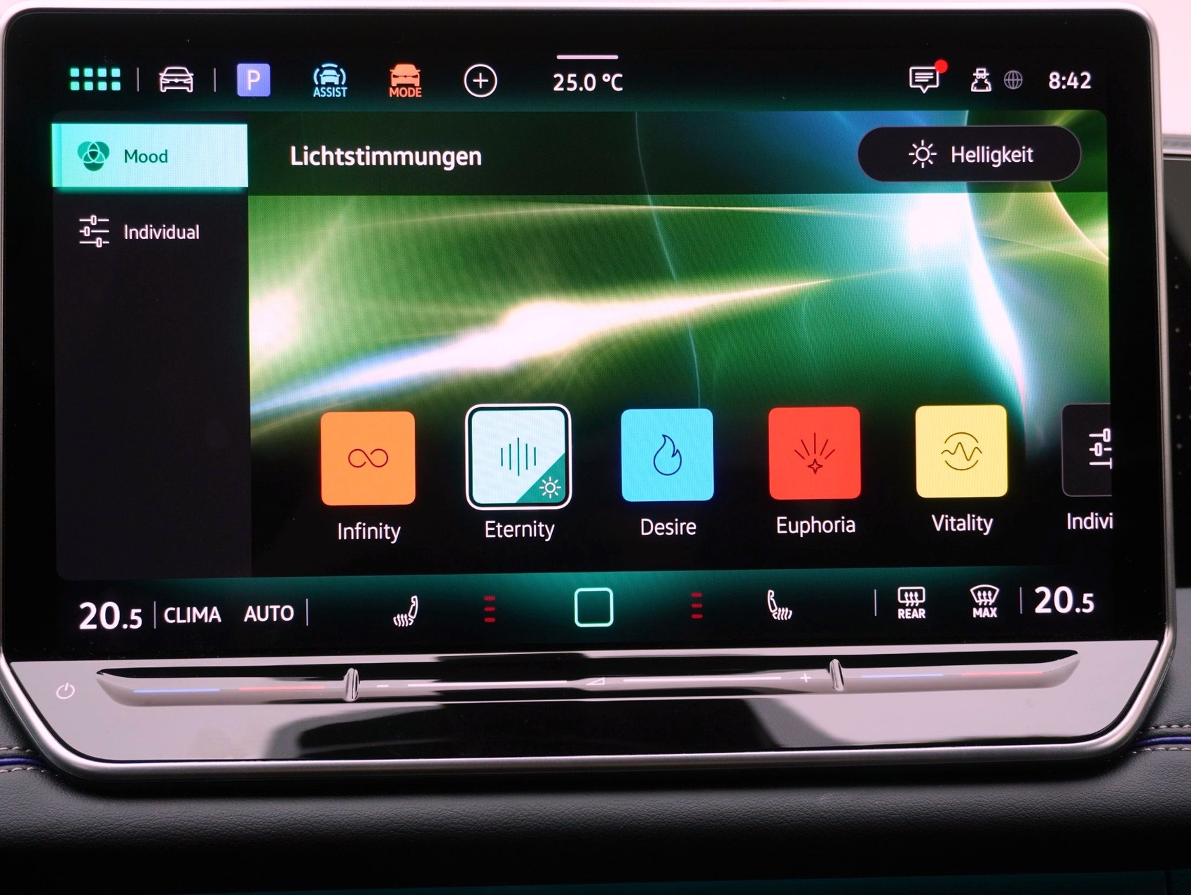 VW Tiguan 2.0 TSI DSG R-Line Black Style 4Motion (2025)-image-26
