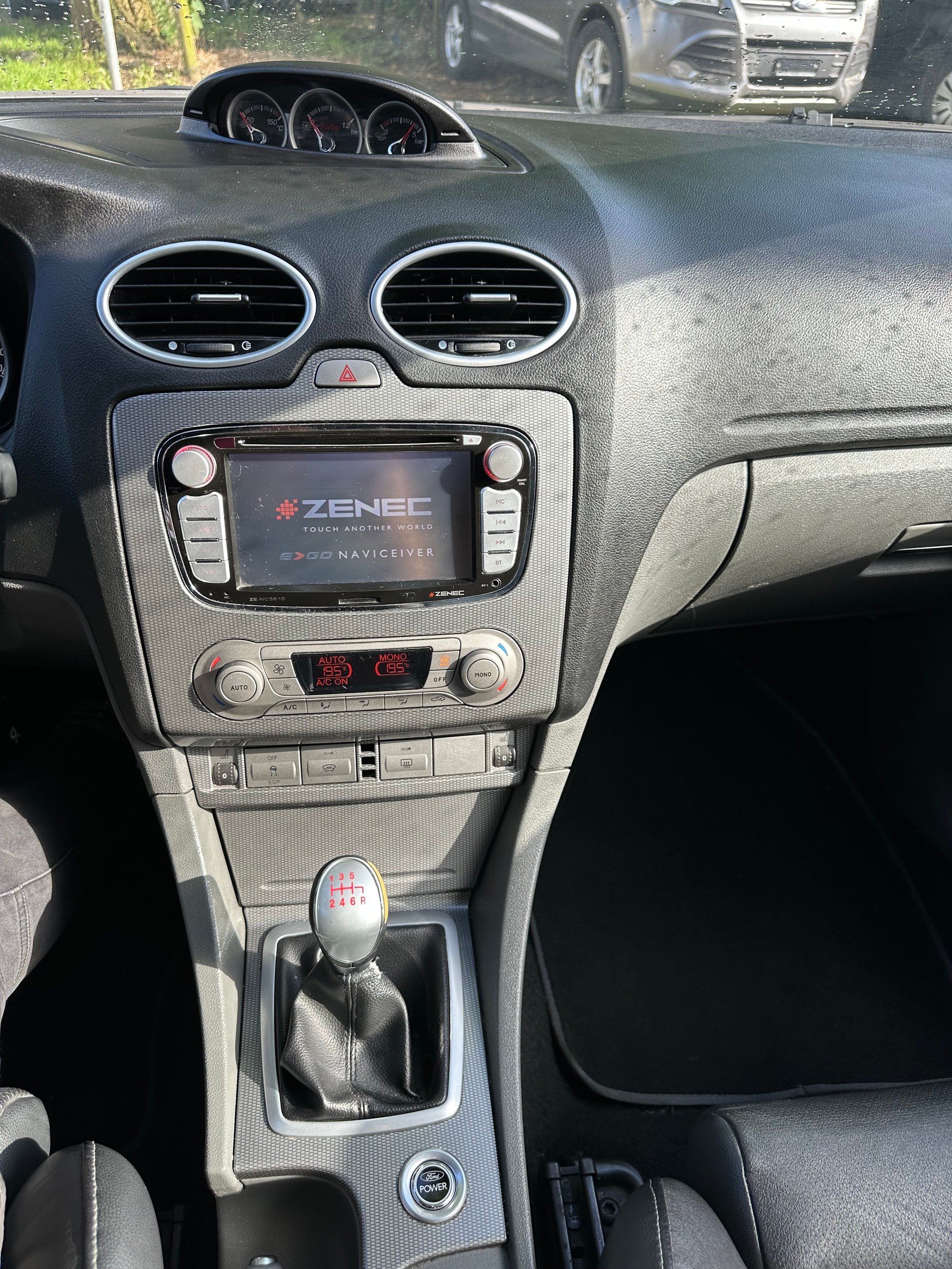 FORD Focus 2.5 Turbo ST-image-9