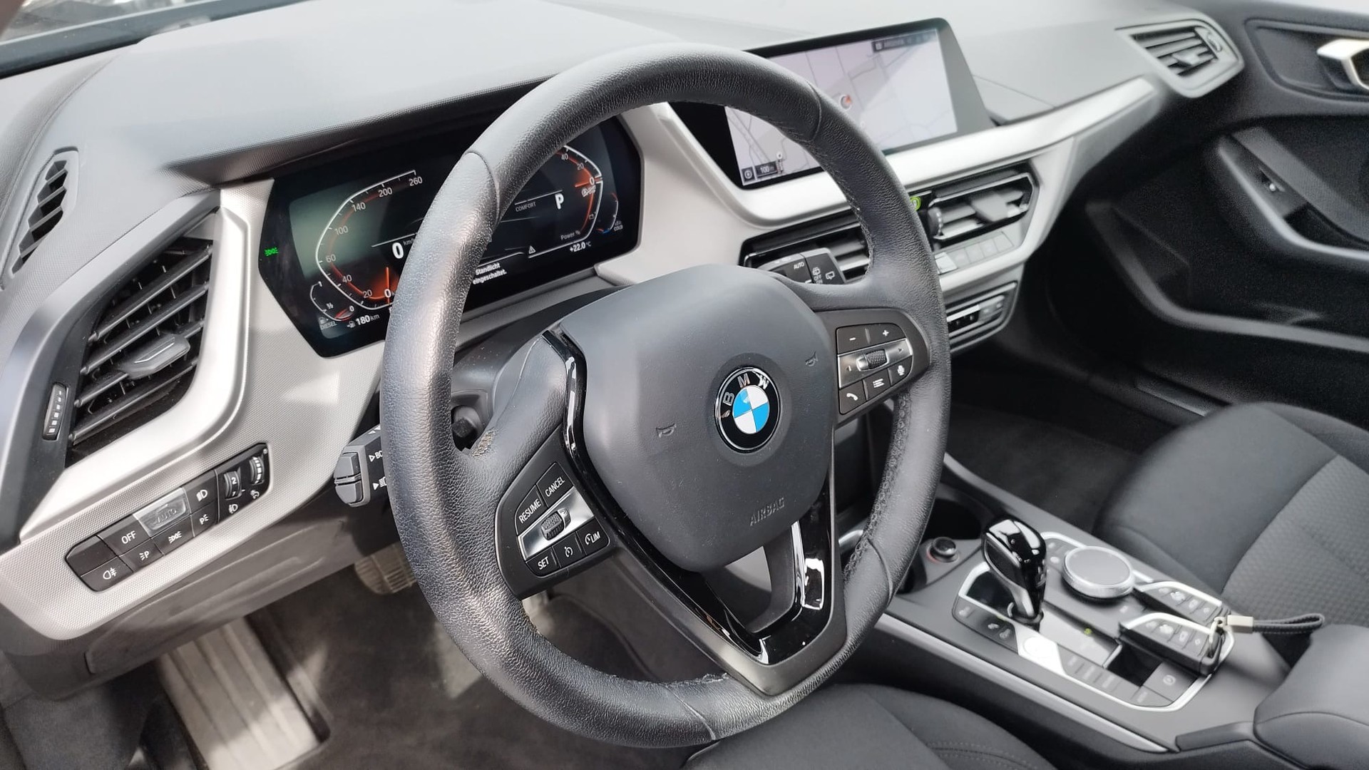 BMW 120d xDrive Steptronic Sport Line-image-8