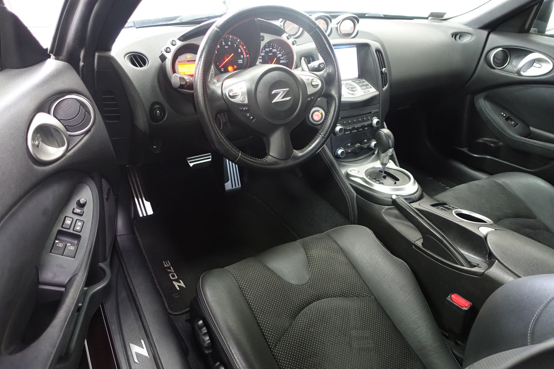 NISSAN 370 Z Coupé 3.7 V6 24V Pack-image-10