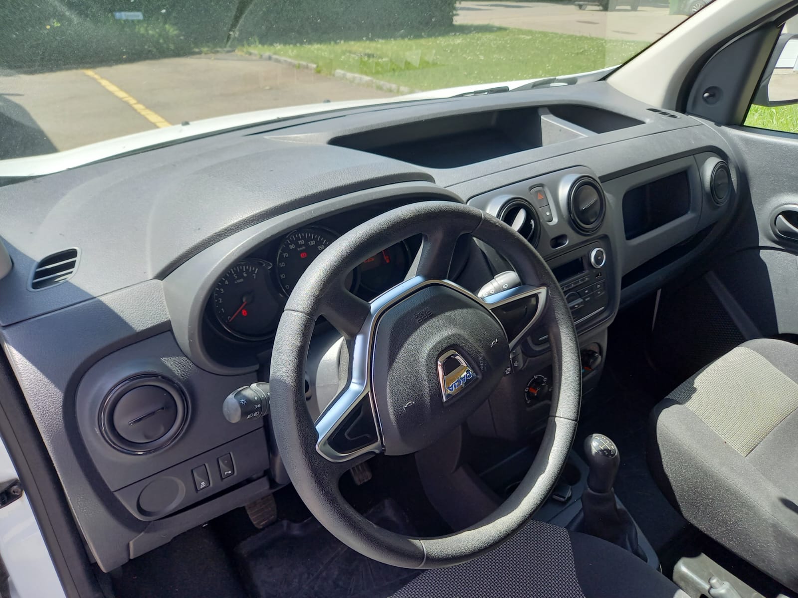 DACIA 1.5 dCi Essential S/S-image-2