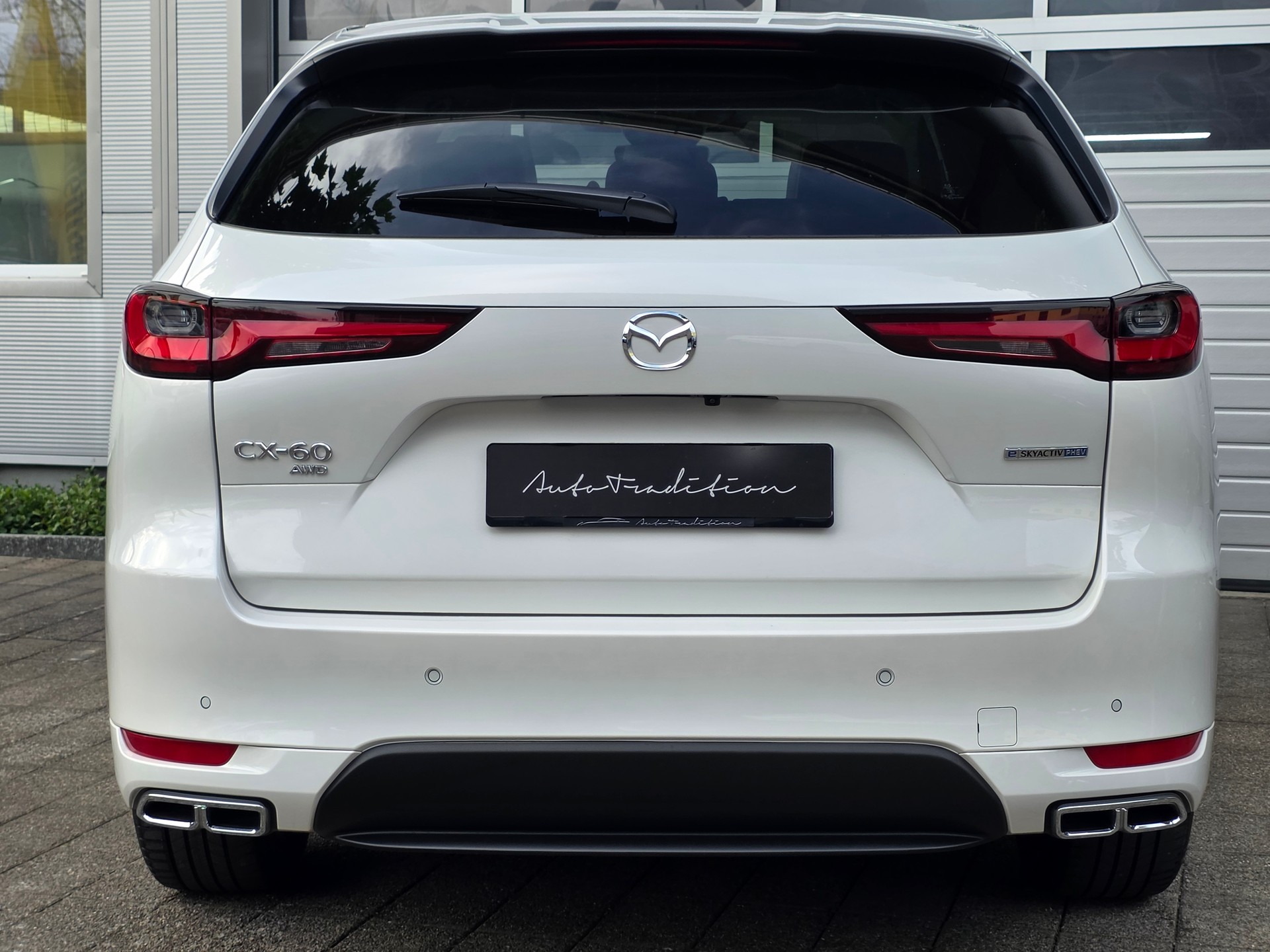 MAZDA CX-60 e-Skyactiv PHEV 327 AWD Takumi PLUS ** VOLLAUSSTATUNG|EL.- AHK|SITZKÜHLUNG| BOSE| KOMFORT+SAFETY PAK.|GARANTIE BIS 09.2028-image-5