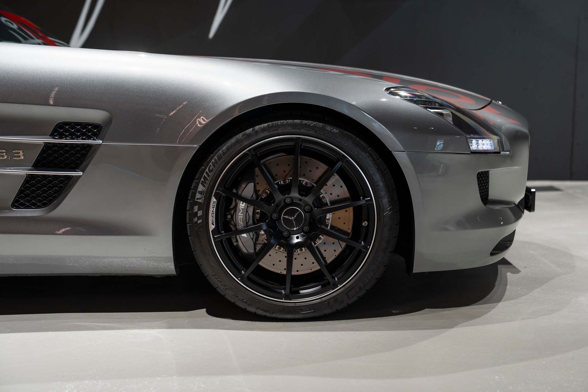 MERCEDES-BENZ SLS 63 AMG Speedshift-image-5