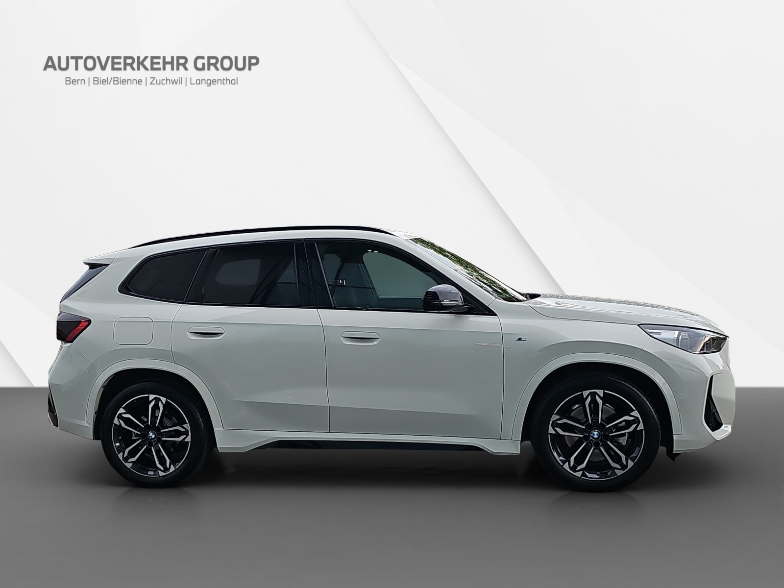 BMW X1 xDrive 23i 48V M Sport-image-6