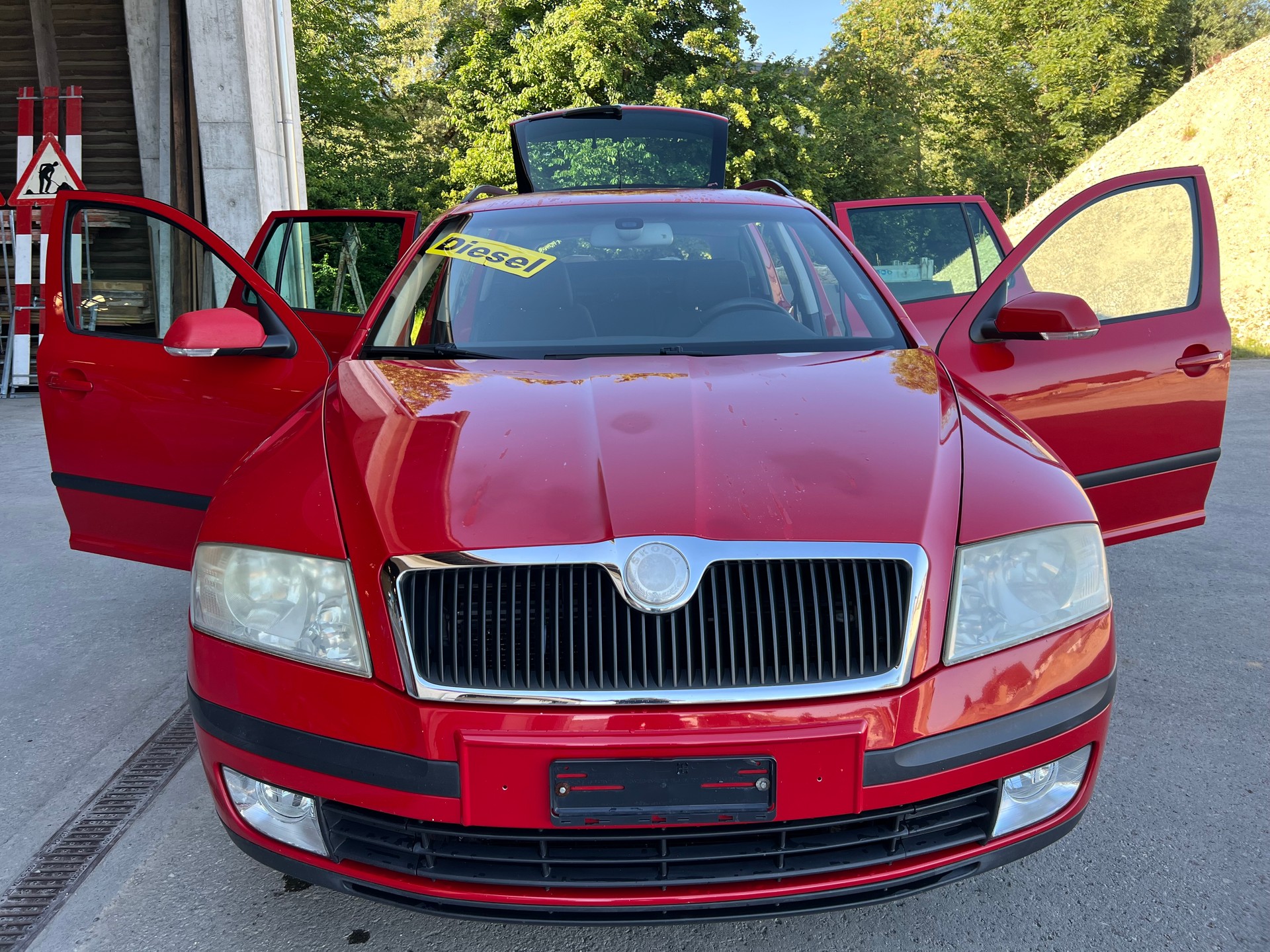 SKODA Octavia 2.0 TDI Swiss Adventure 4x4-image-6