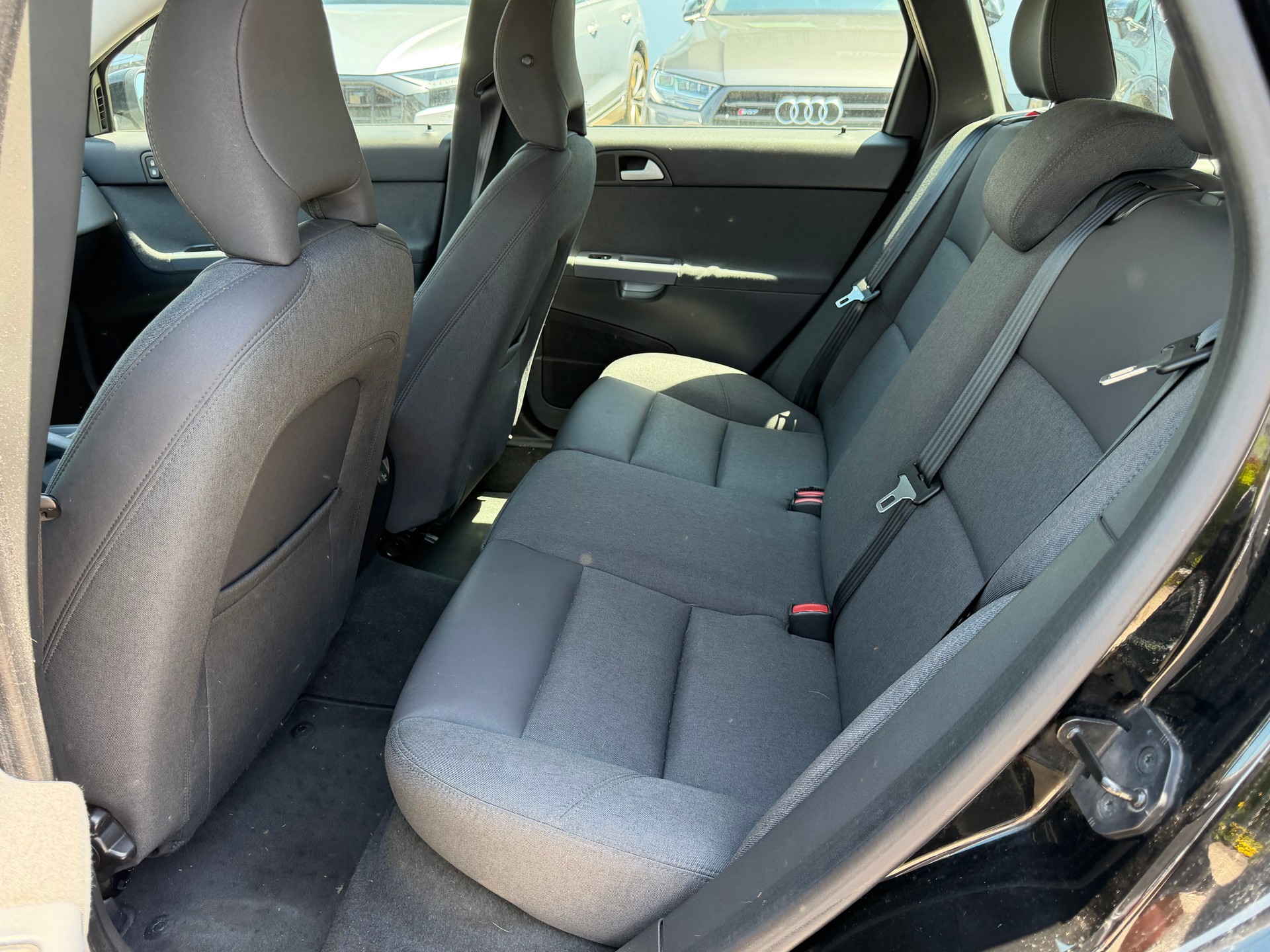 VOLVO V50 2.4-image-10