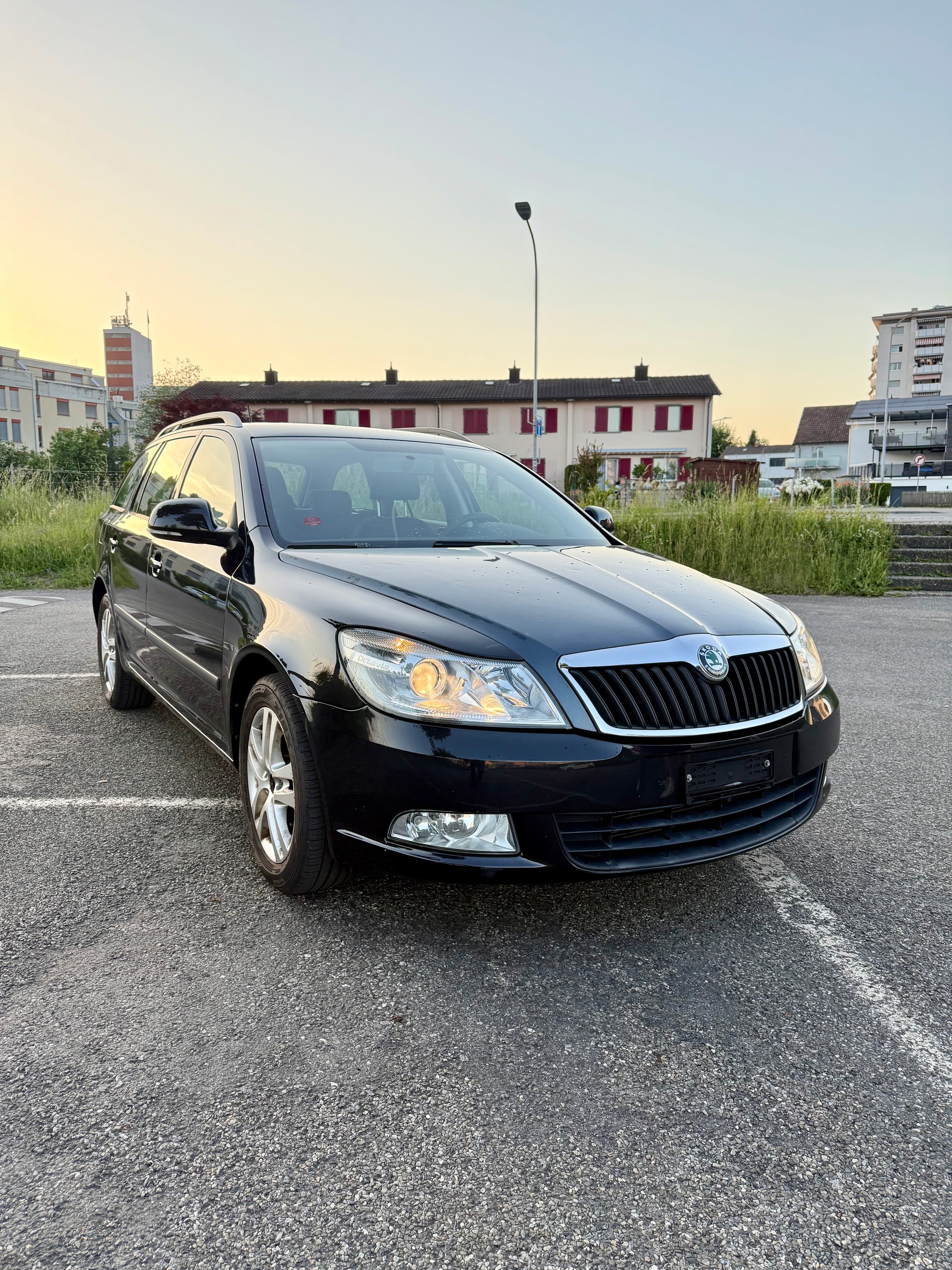 SKODA Octavia Combi 1.8 TSI Ambition 4x4-image-2