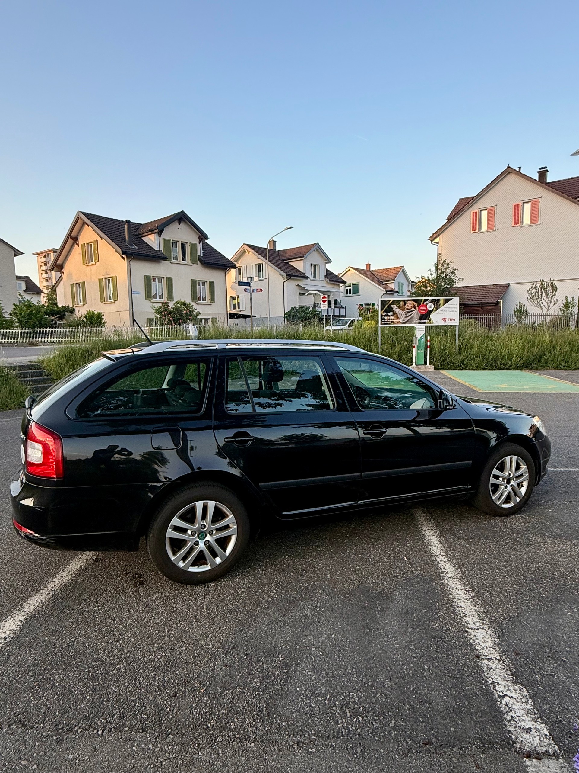 SKODA Octavia Combi 1.8 TSI Ambition 4x4-image-4