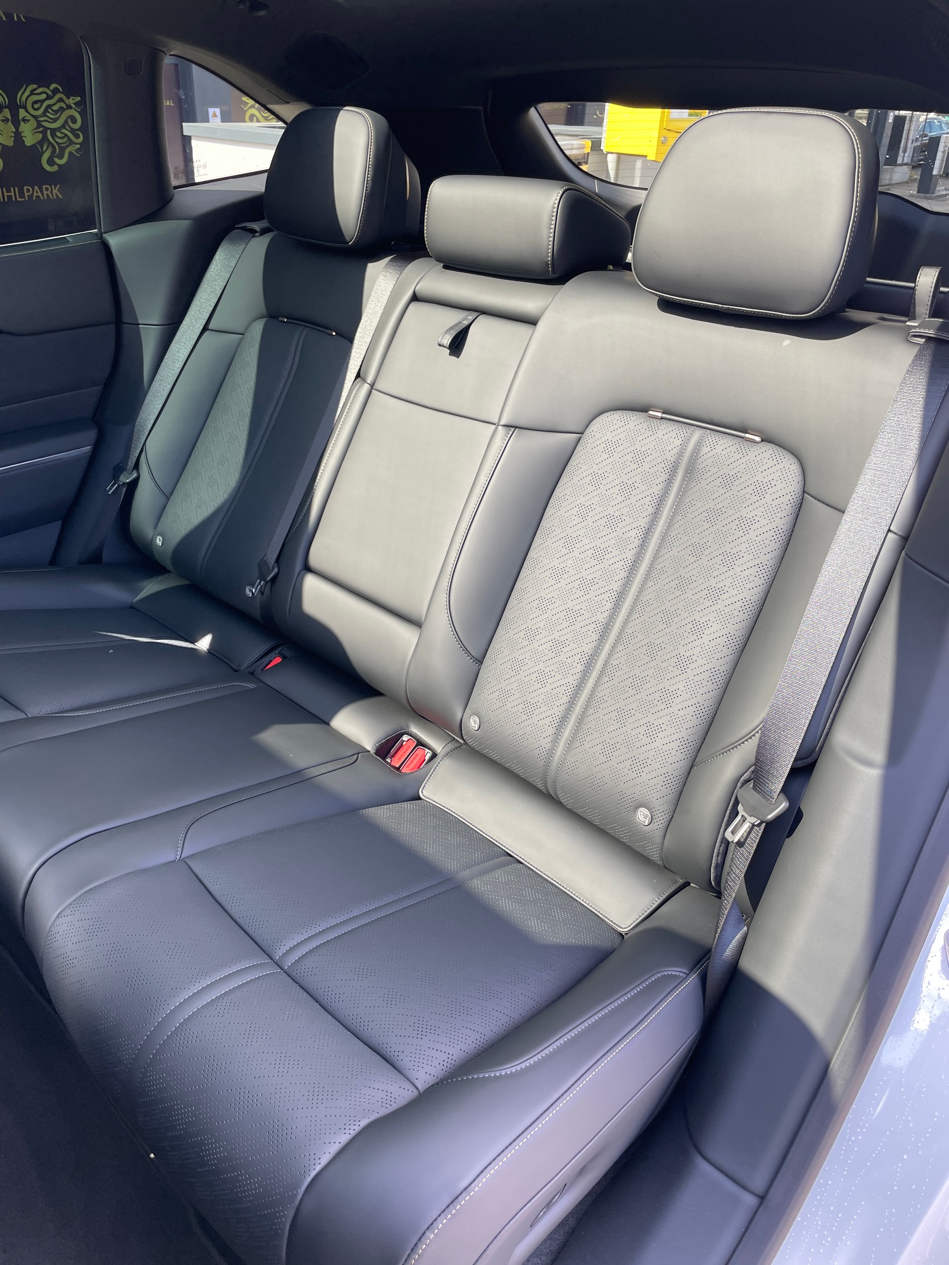 ZEEKR 7X 100kWh Privilege AWD mit Comfort und Cockpitpaket, AHK, Modell 2026-image-18