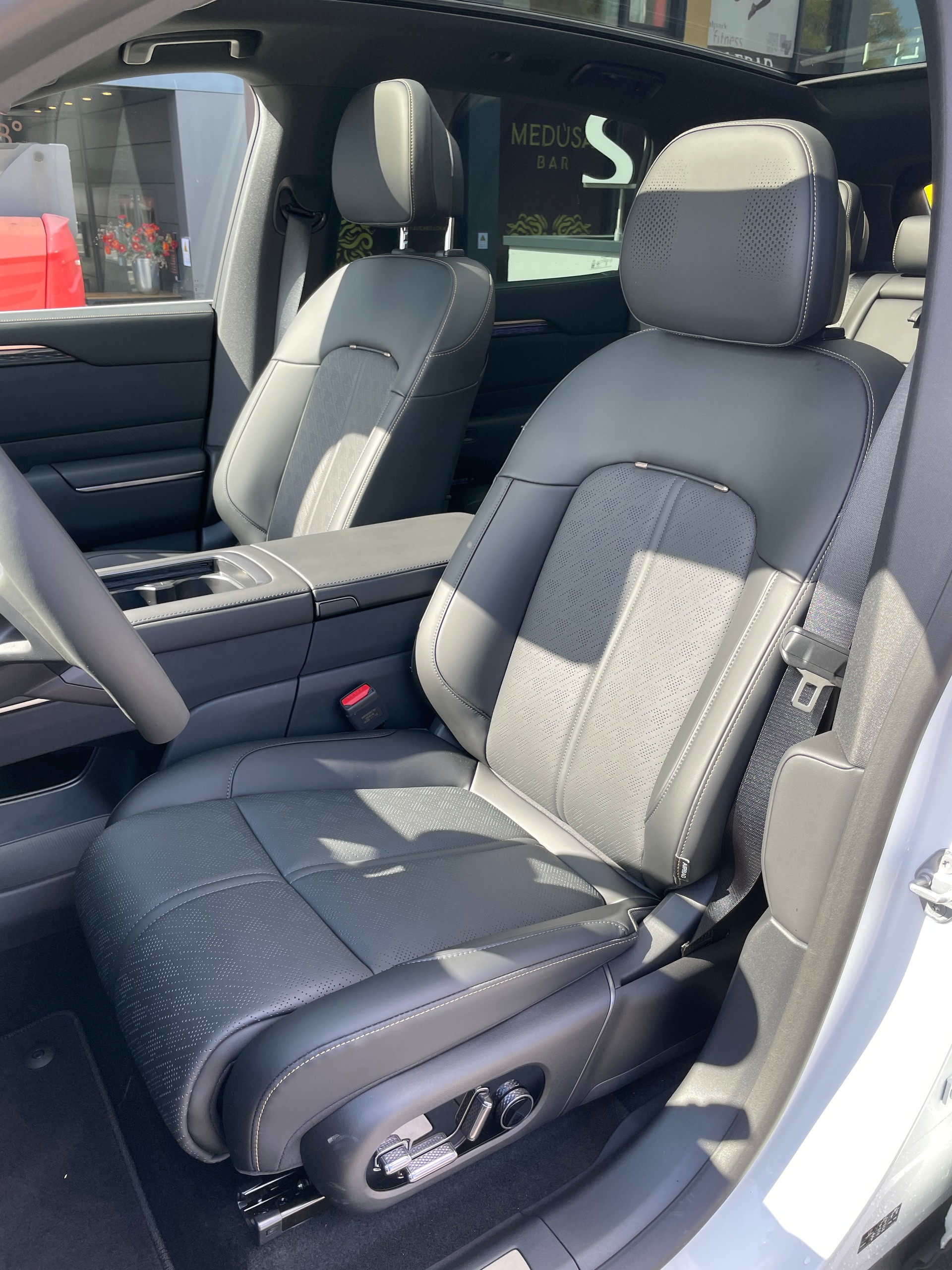 ZEEKR 7X 100kWh Privilege AWD mit Comfort und Cockpitpaket, AHK, Modell 2026-image-17