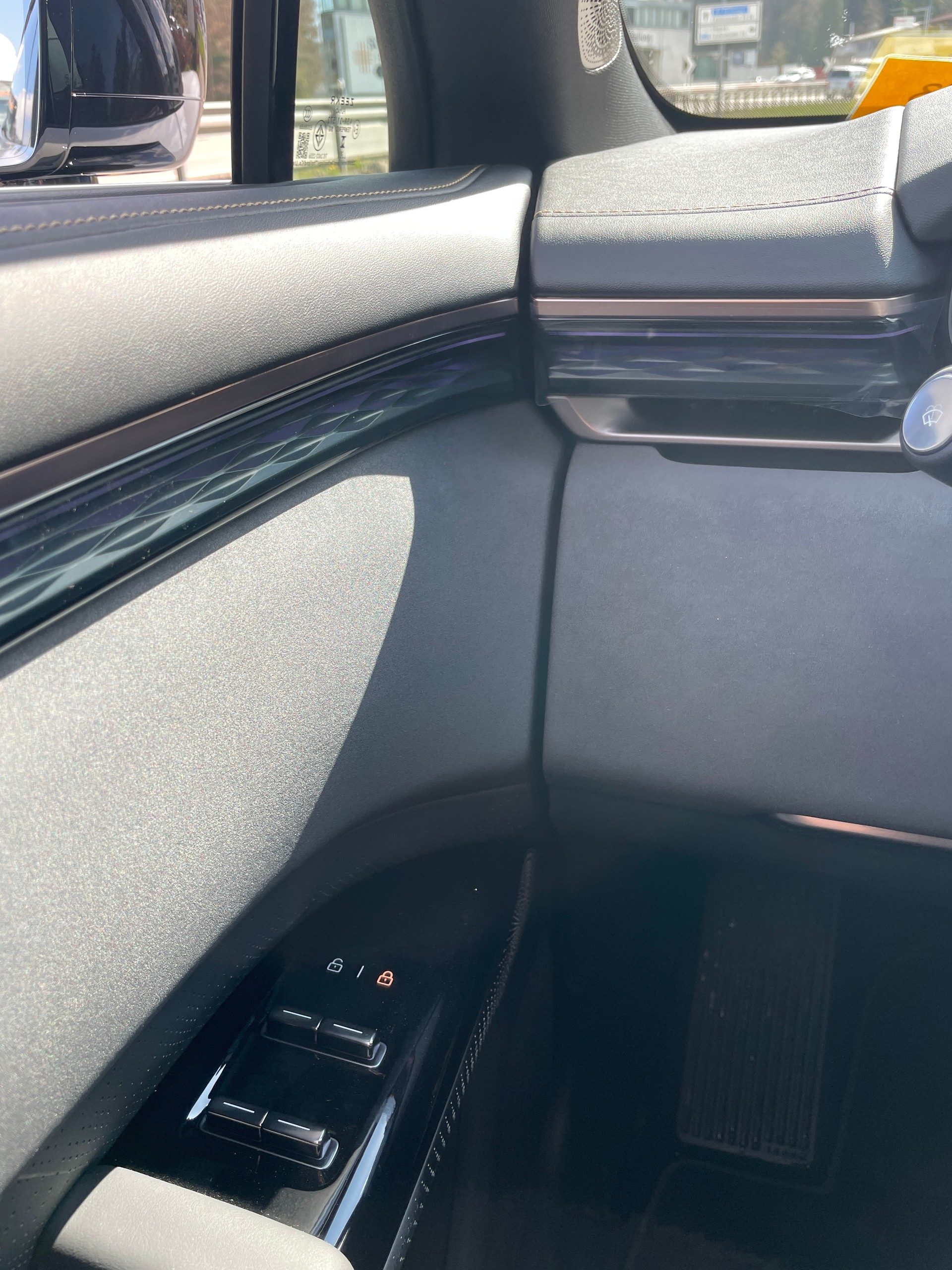 ZEEKR 7X 100kWh Privilege AWD mit Comfort und Cockpitpaket, AHK, Modell 2026-image-26