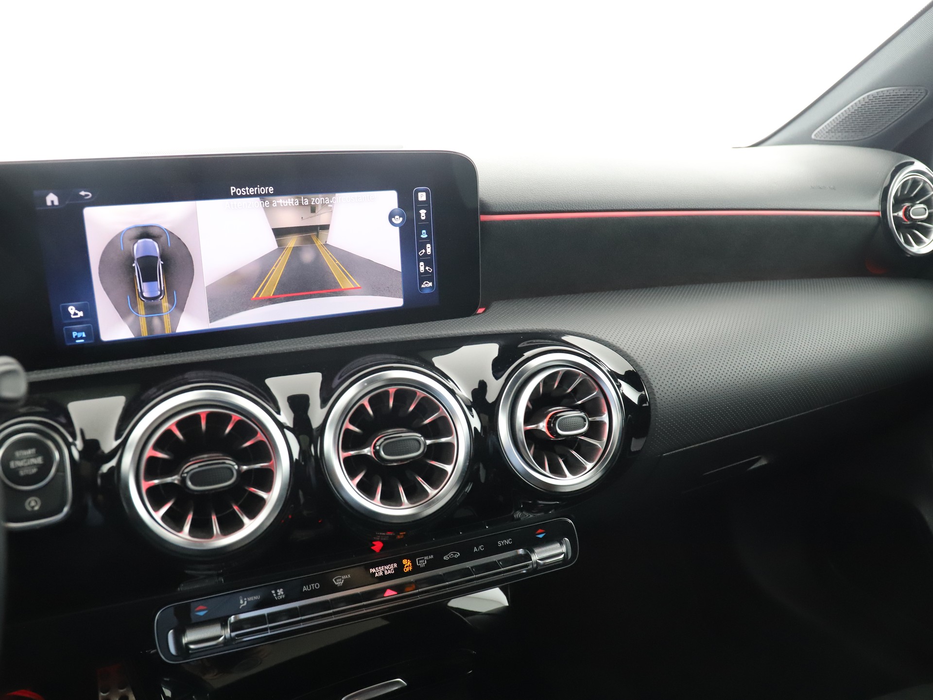 MERCEDES-BENZ A 250 4Matic 8G-DCT-image-14