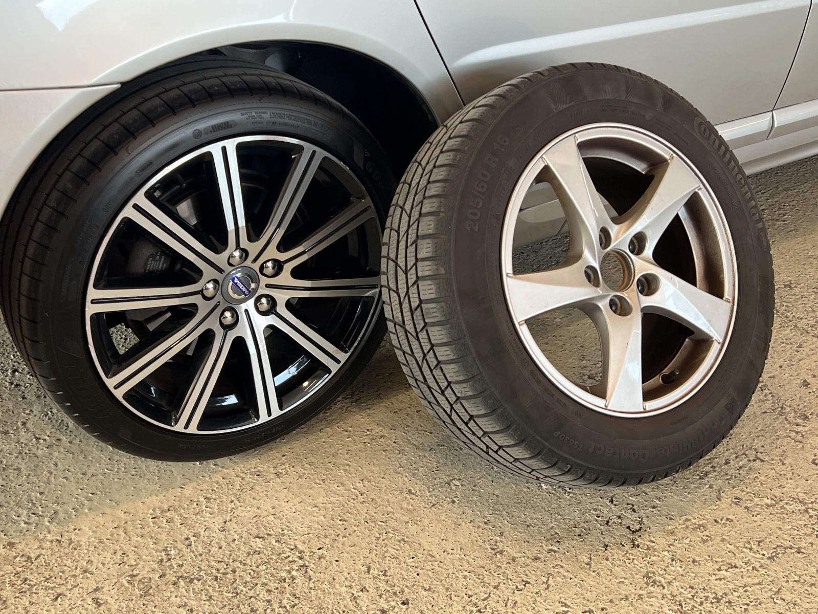 VOLVO V70 D4 AWD Momentum Classic Edition Geartronic-image-17