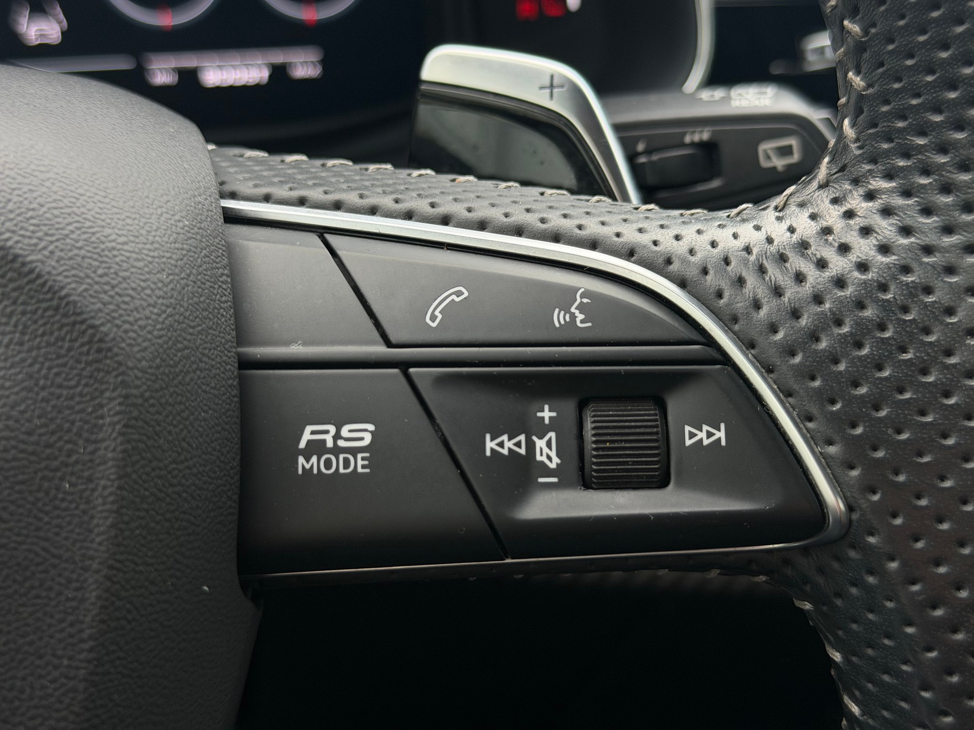 AUDI RSQ8 quattro tiptronic ABT 700PS / Akrapovic-image-21