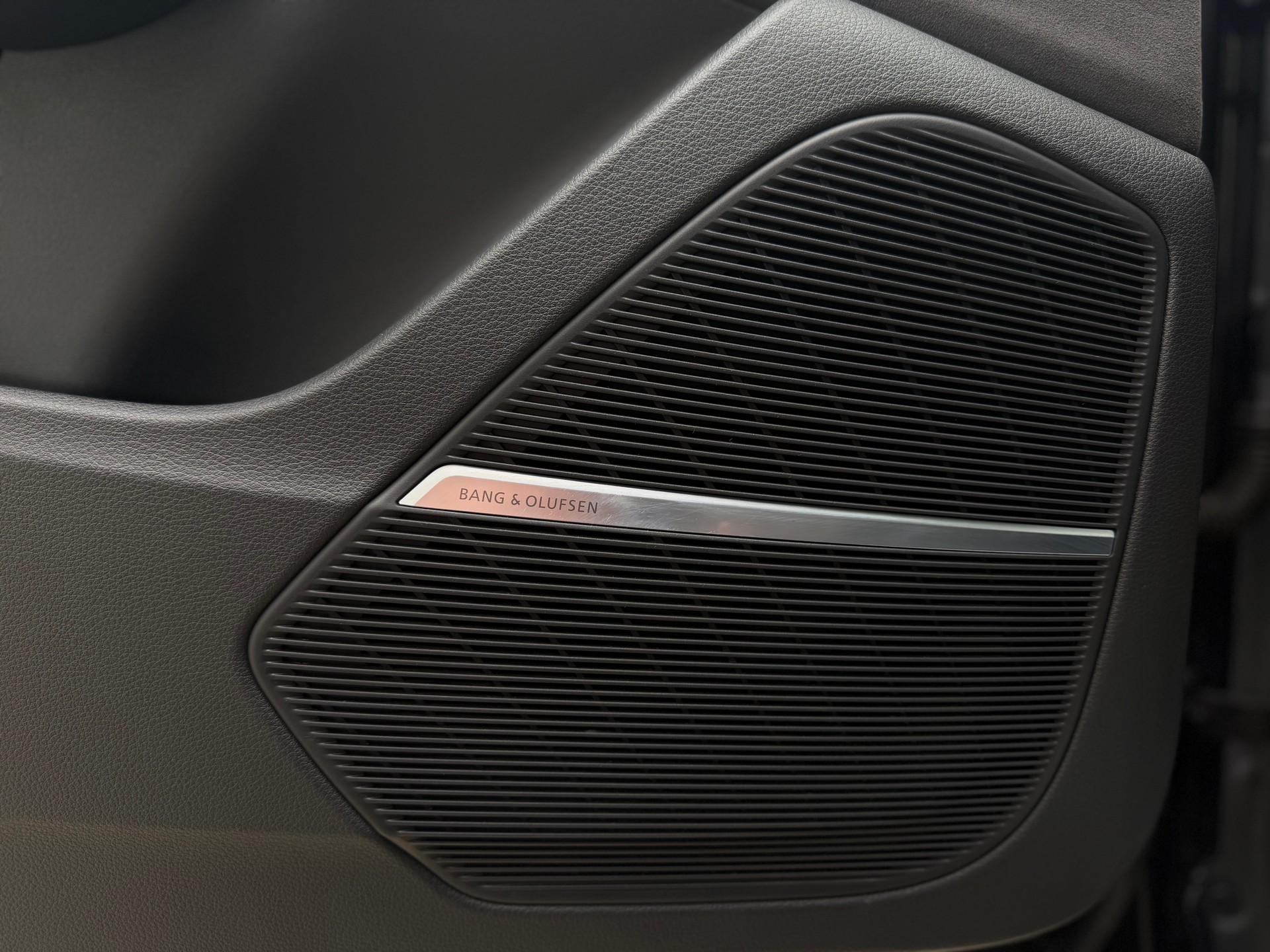 AUDI RSQ8 quattro tiptronic ABT 700PS / Akrapovic-image-30