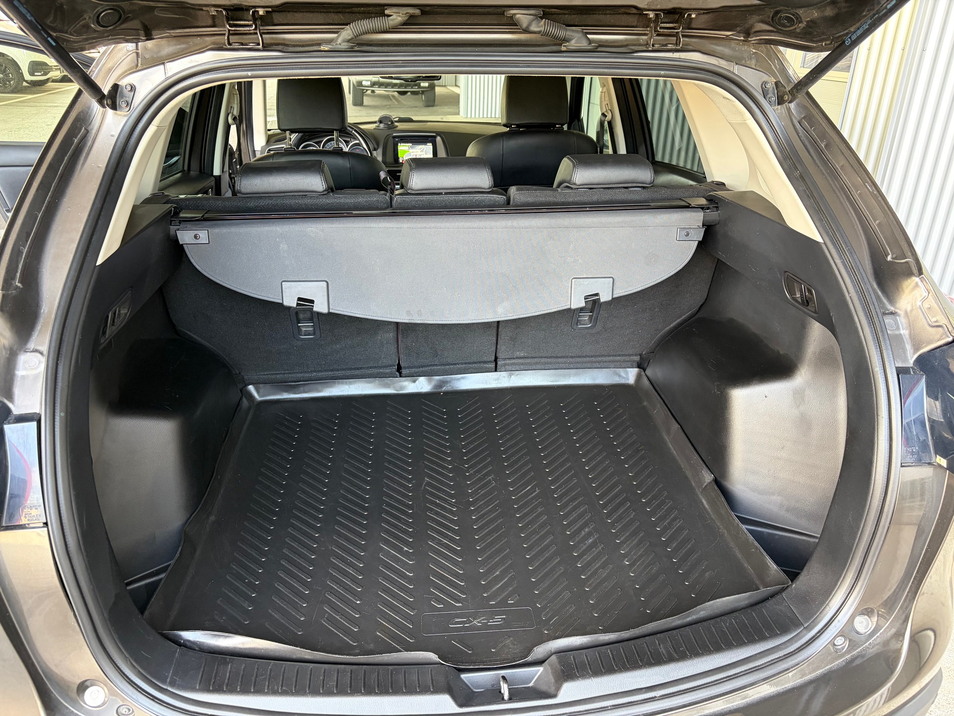 MAZDA CX-5 2.5 Revolution AWD Skyactive-G Automatic-image-10