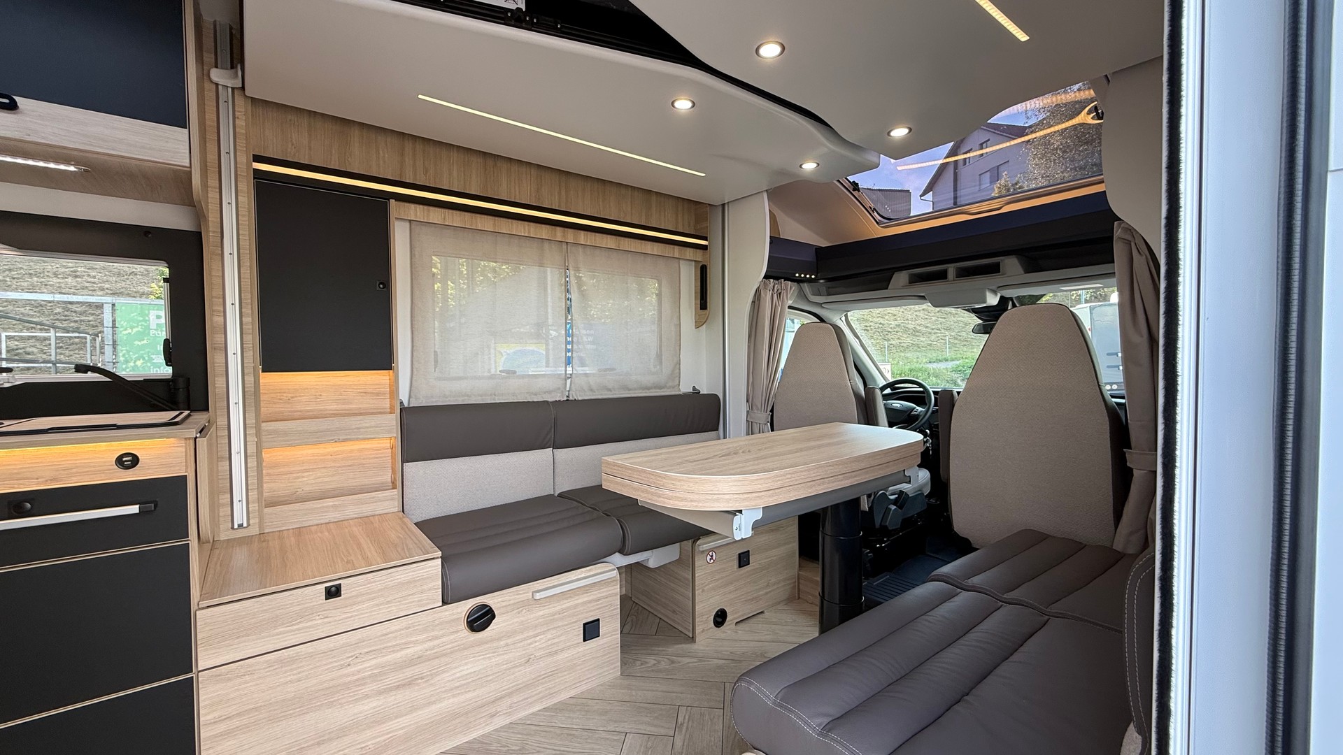 CHALLENGER 270 Graphite Edition-image-6